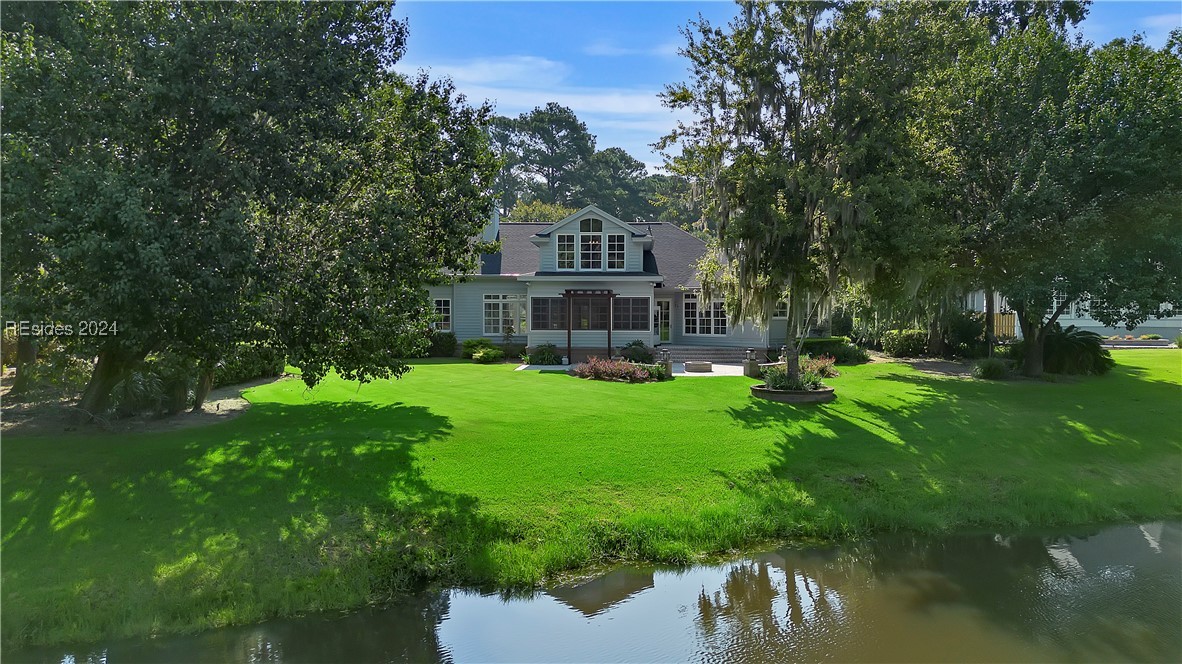 28 Lexington Drive