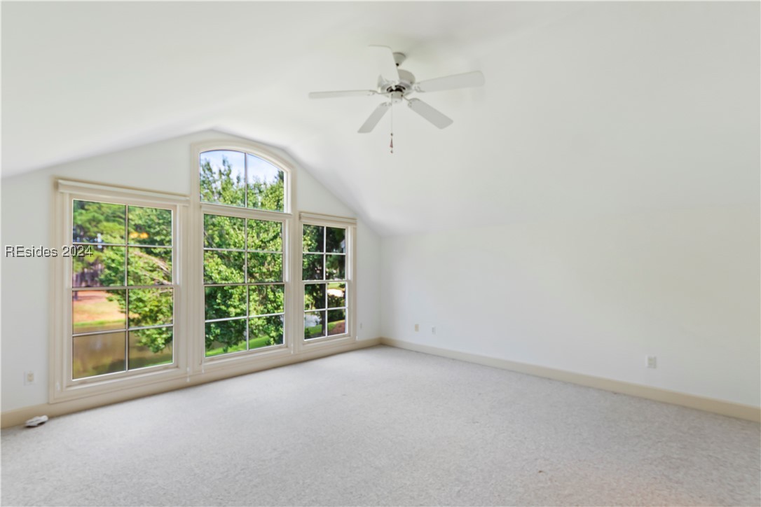 28 Lexington Drive