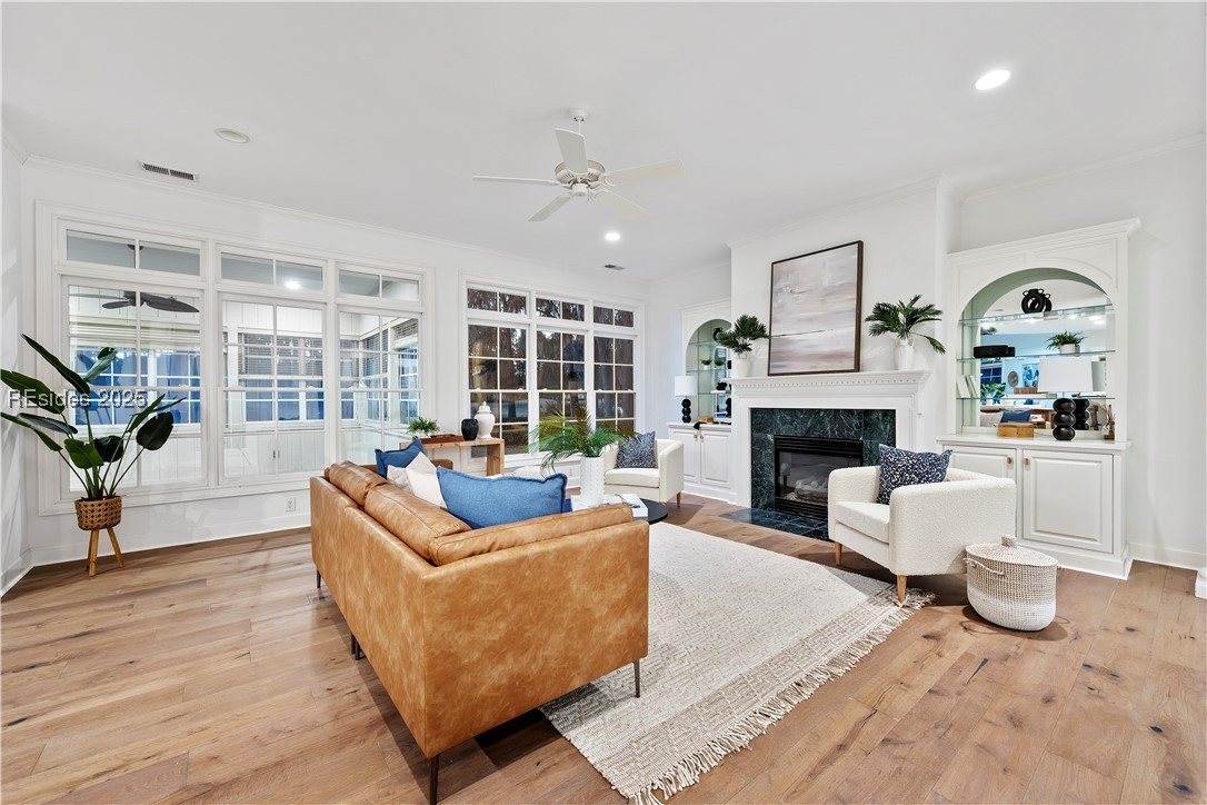 28 Lexington Drive