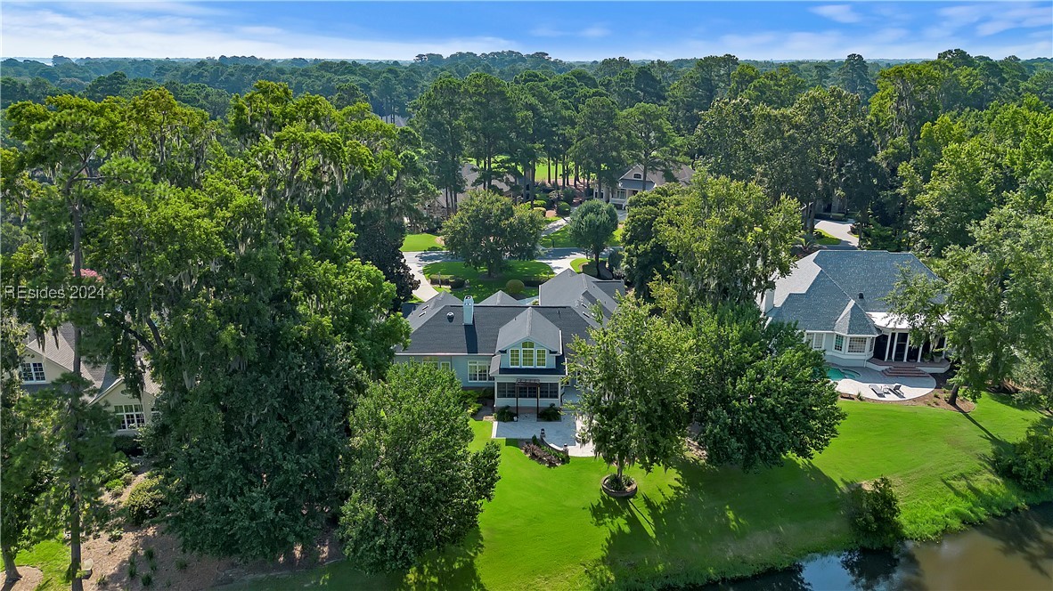 28 Lexington Drive