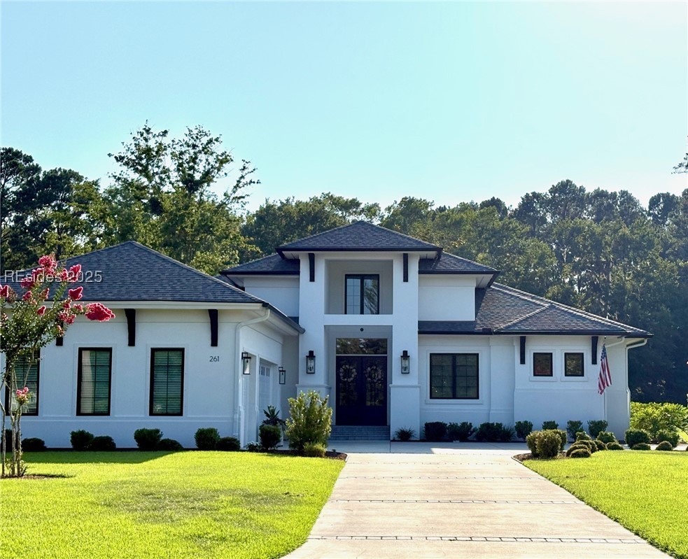 261 Farnsleigh Avenue