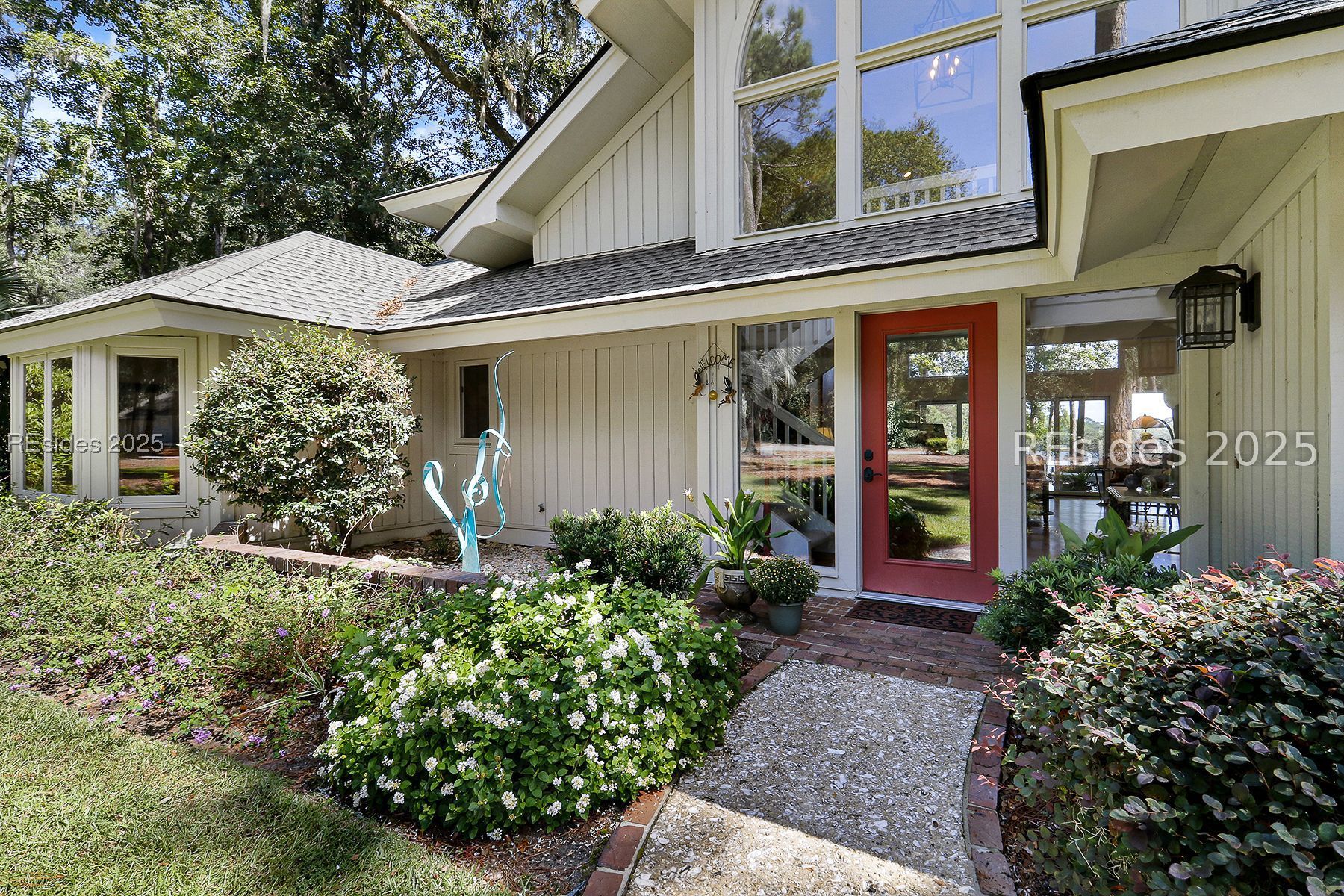 127 Victoria Drive