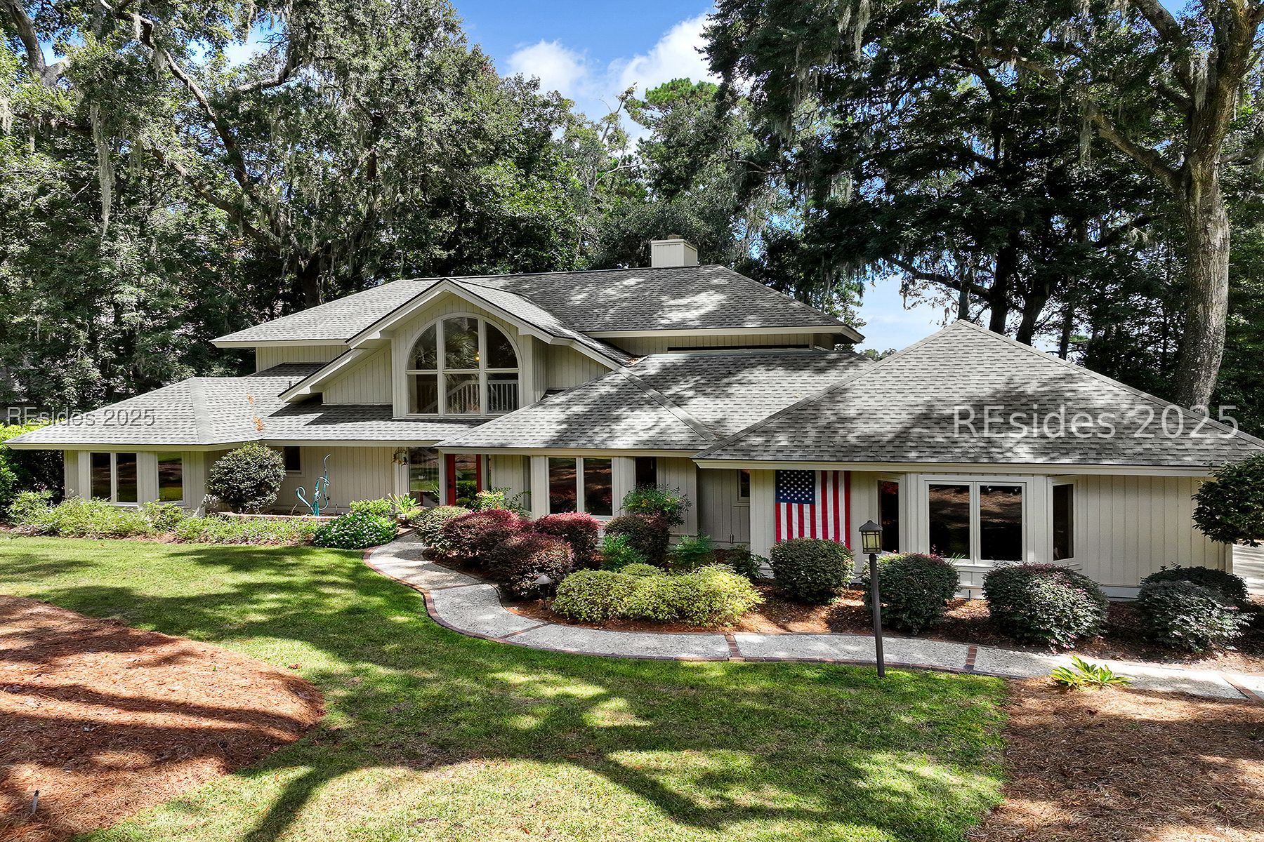 127 Victoria Drive