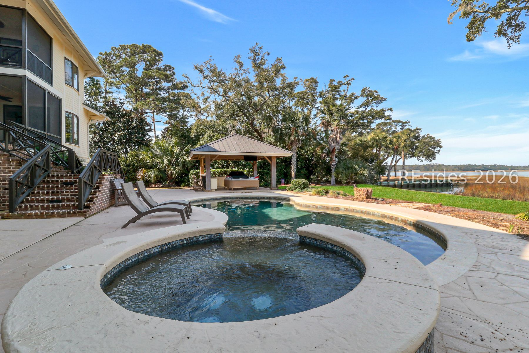 39 Seabrook Landing Drive