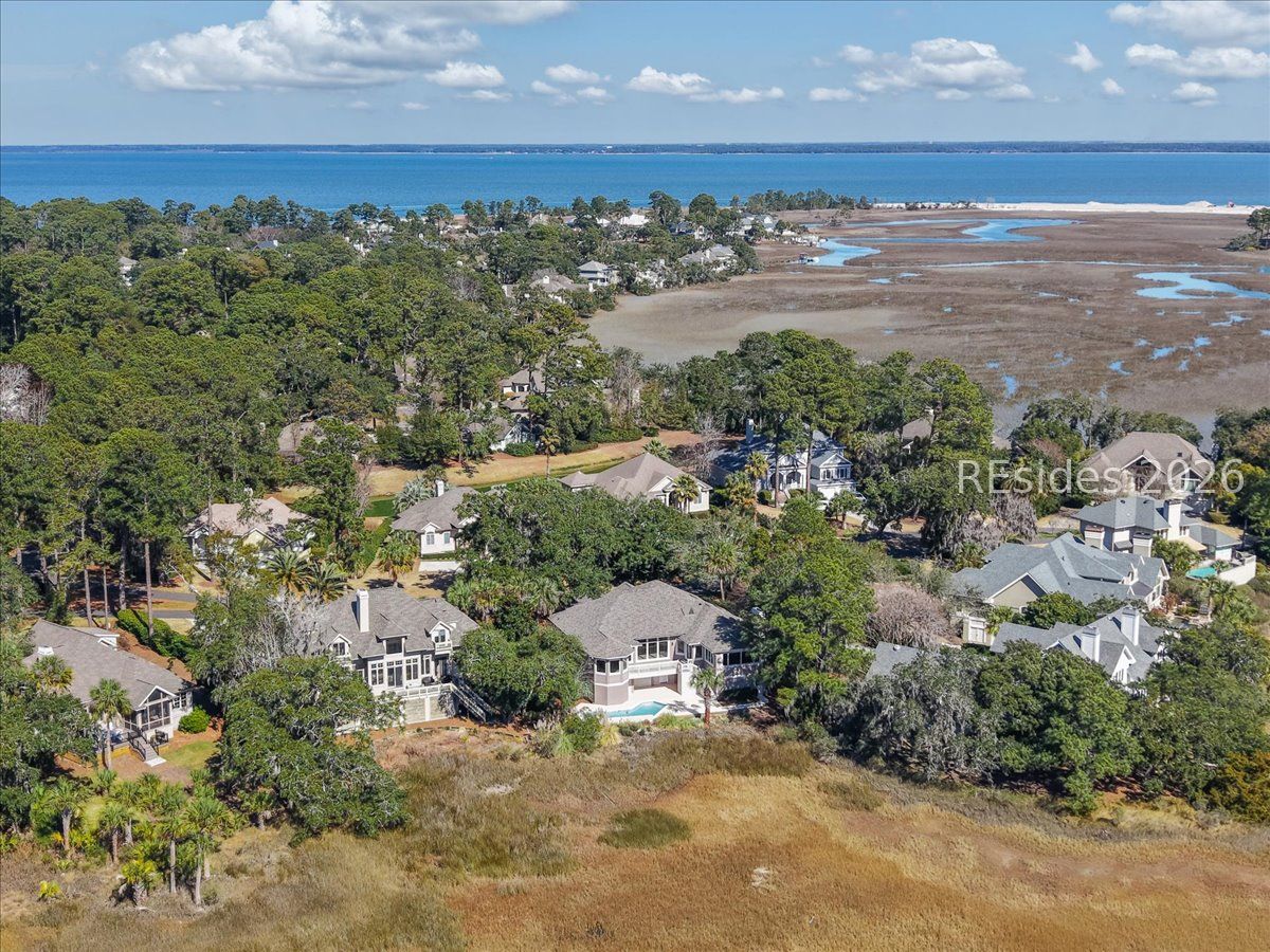 6 Sams Point Lane