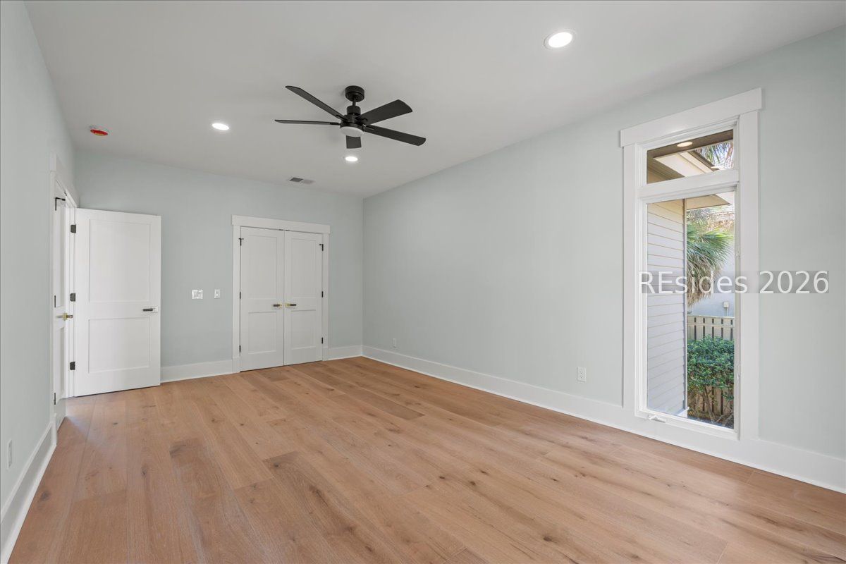 6 Sams Point Lane