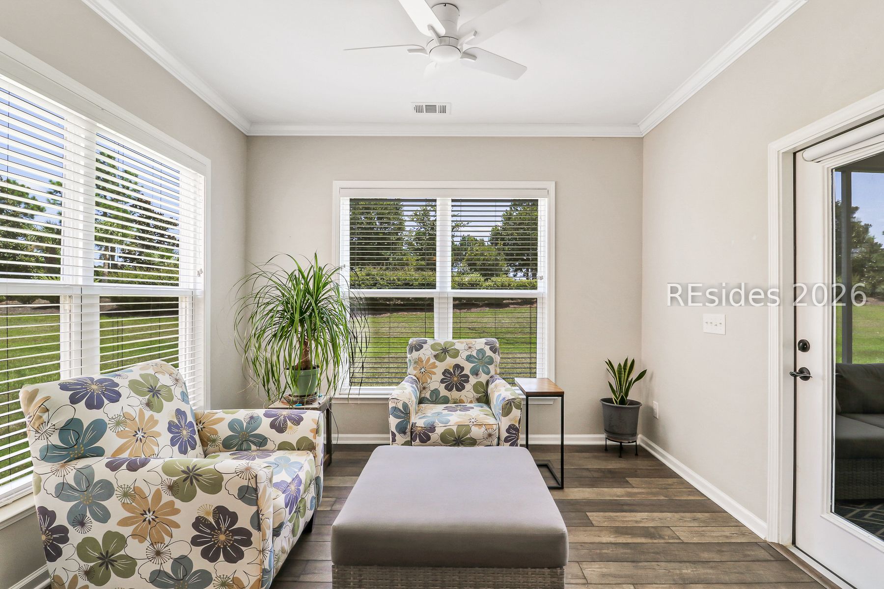 794 Promenade Lane