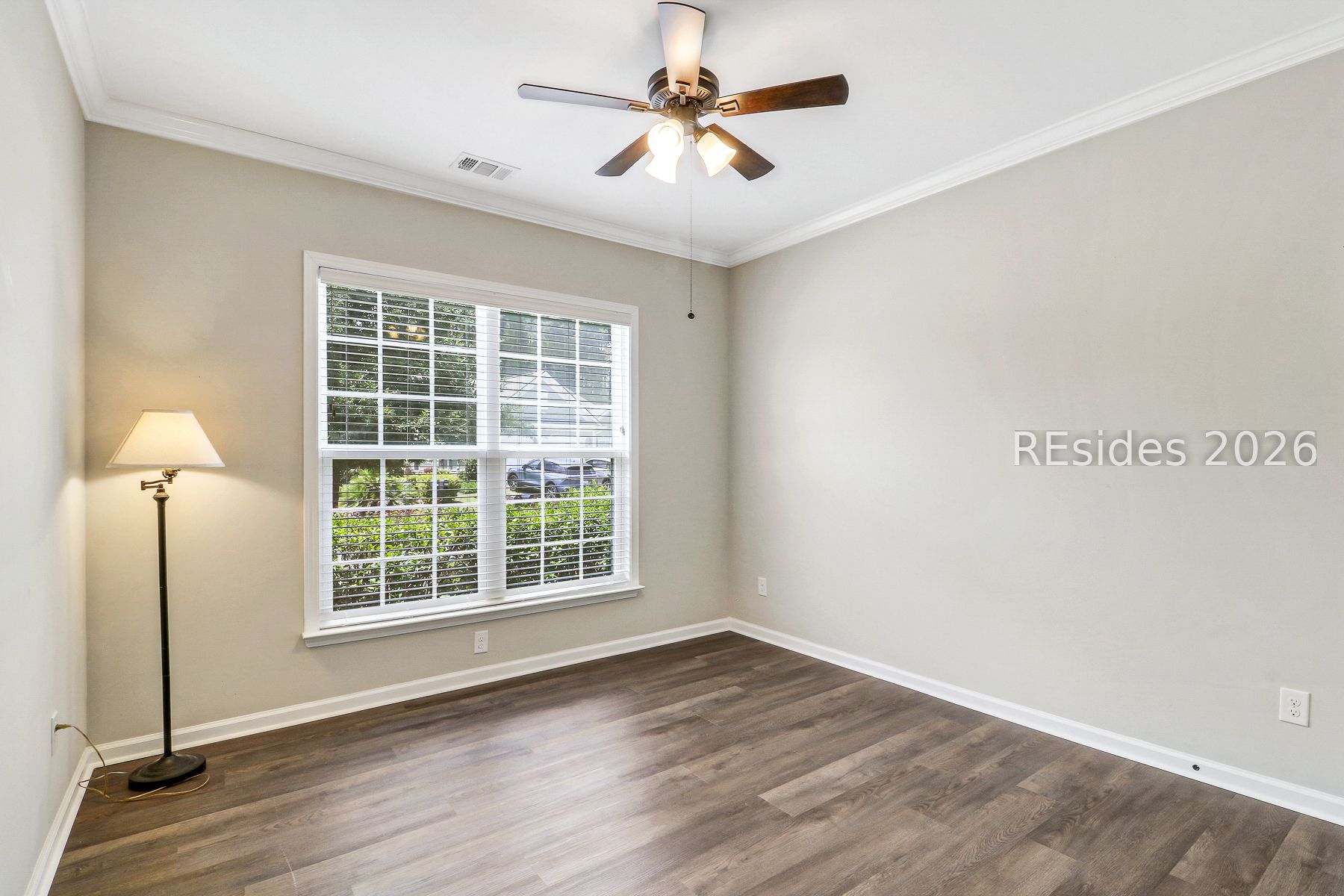 794 Promenade Lane