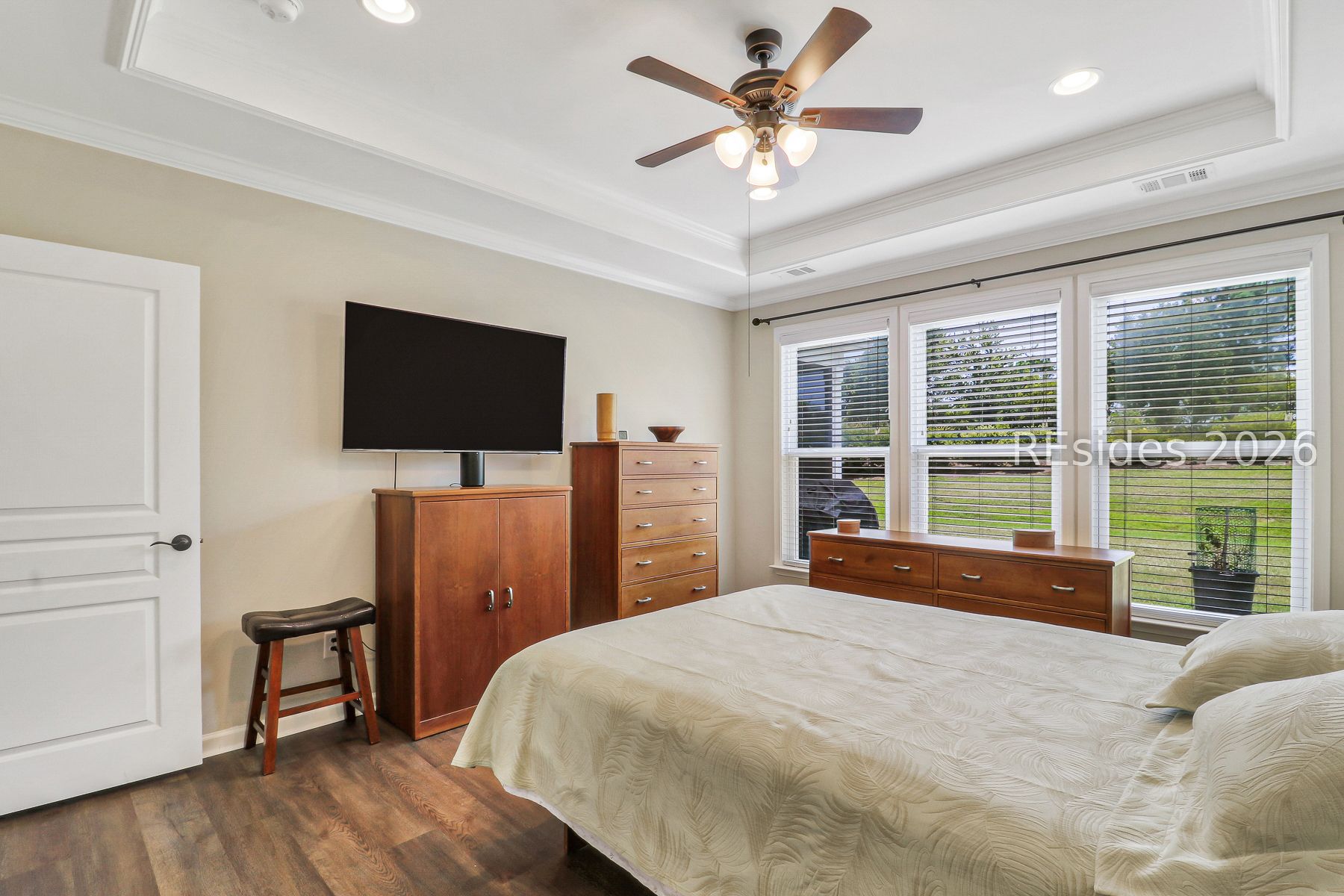 794 Promenade Lane