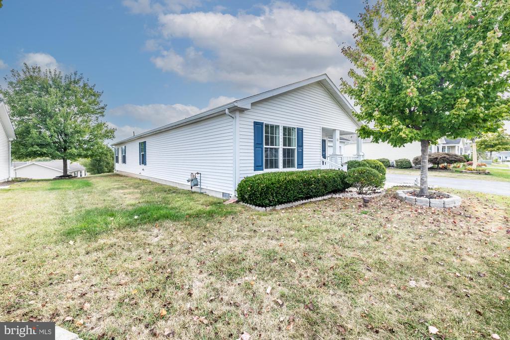 81 WESTIN ROAD