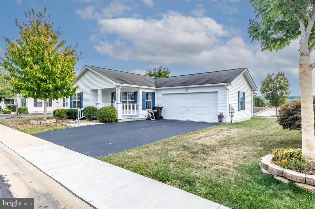 81 WESTIN ROAD