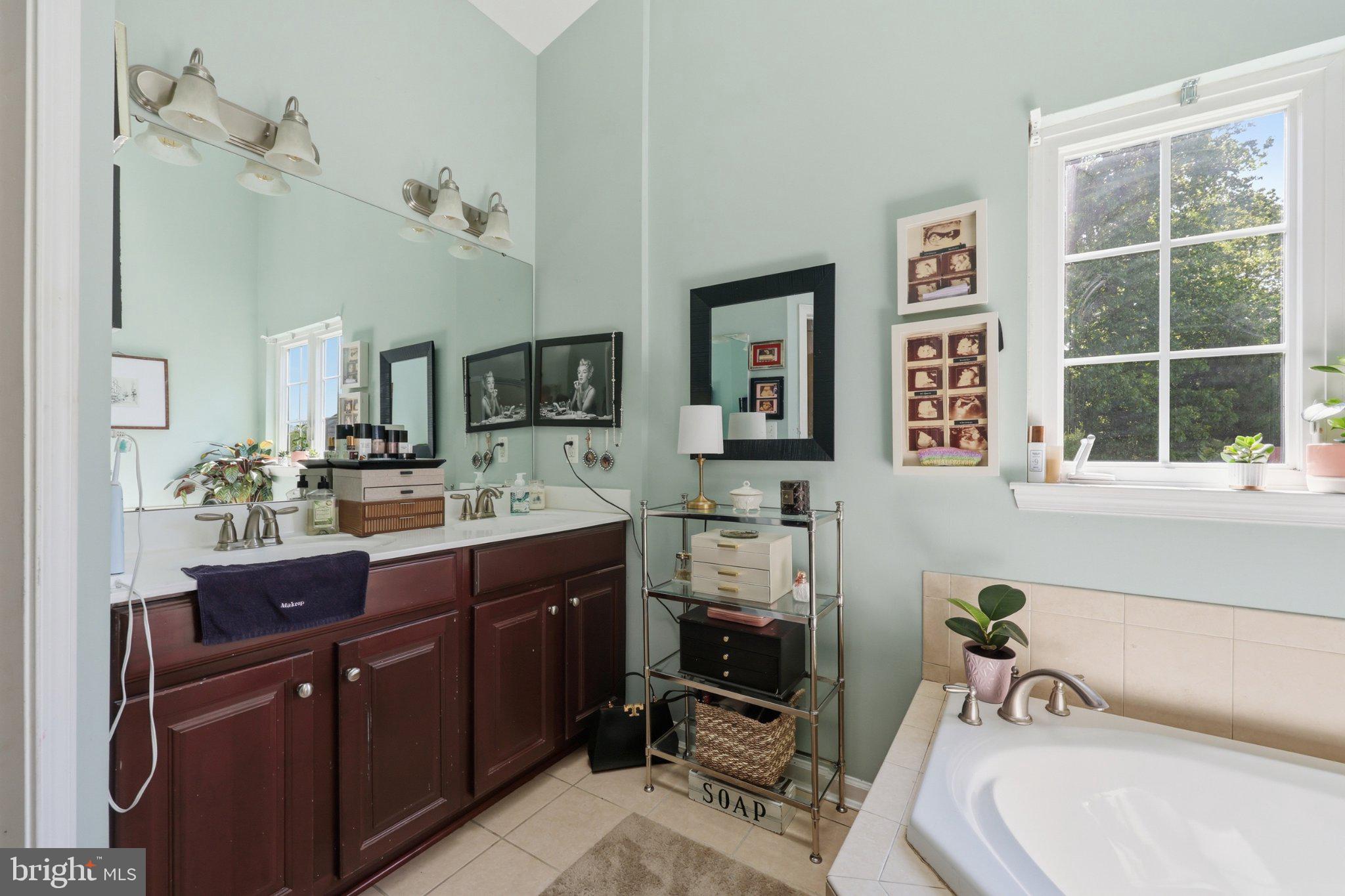 229 TALL TREES CIRCLE 229