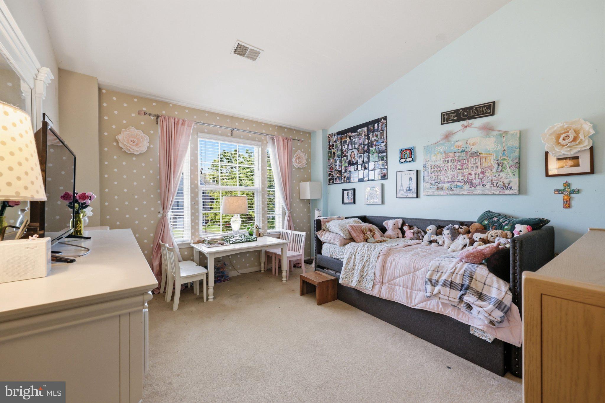 229 TALL TREES CIRCLE 229