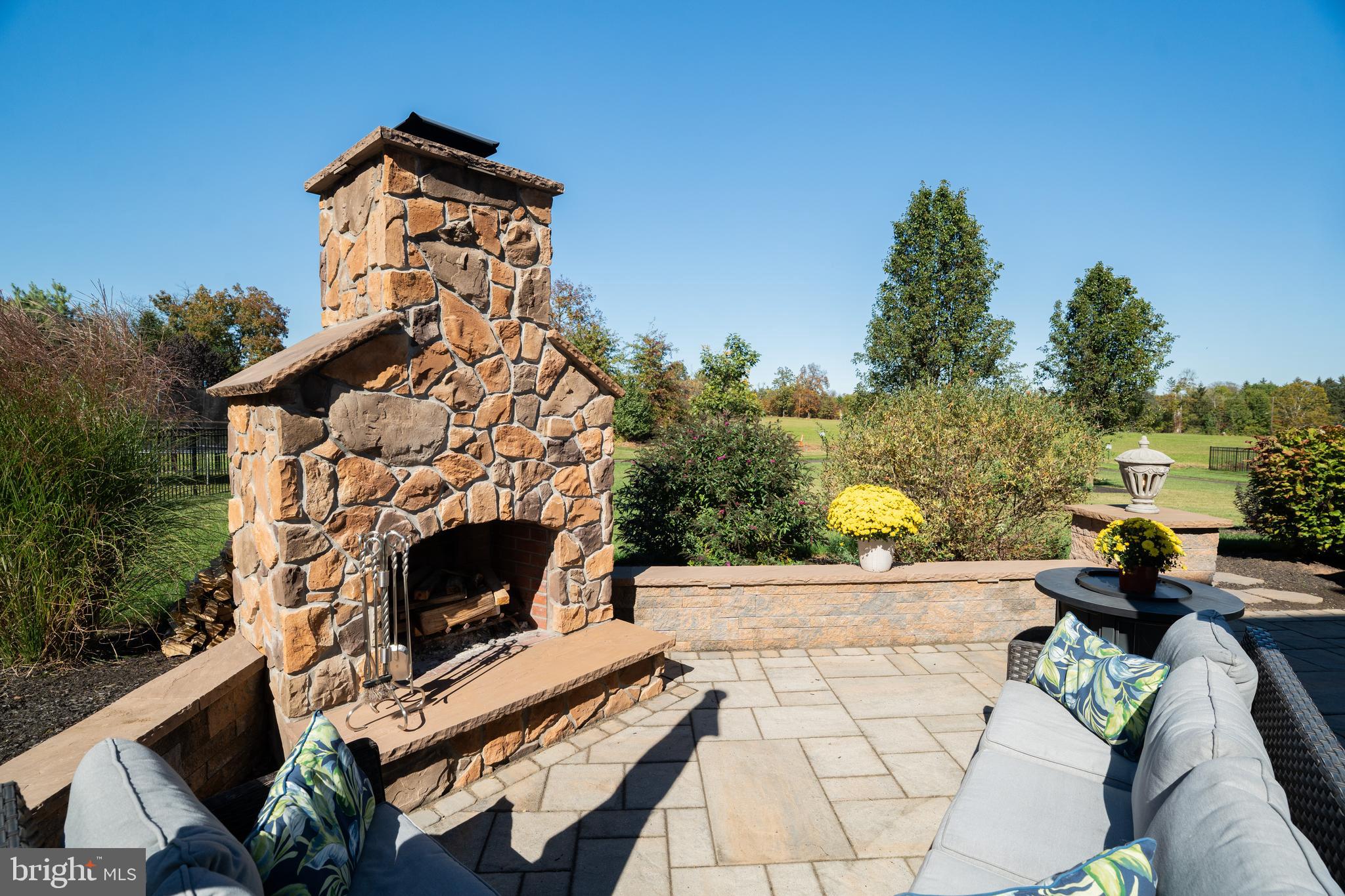 3963 GOSHEN DRIVE