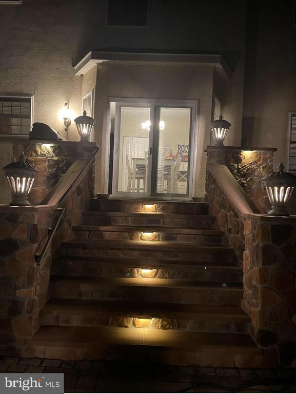 3963 GOSHEN DRIVE