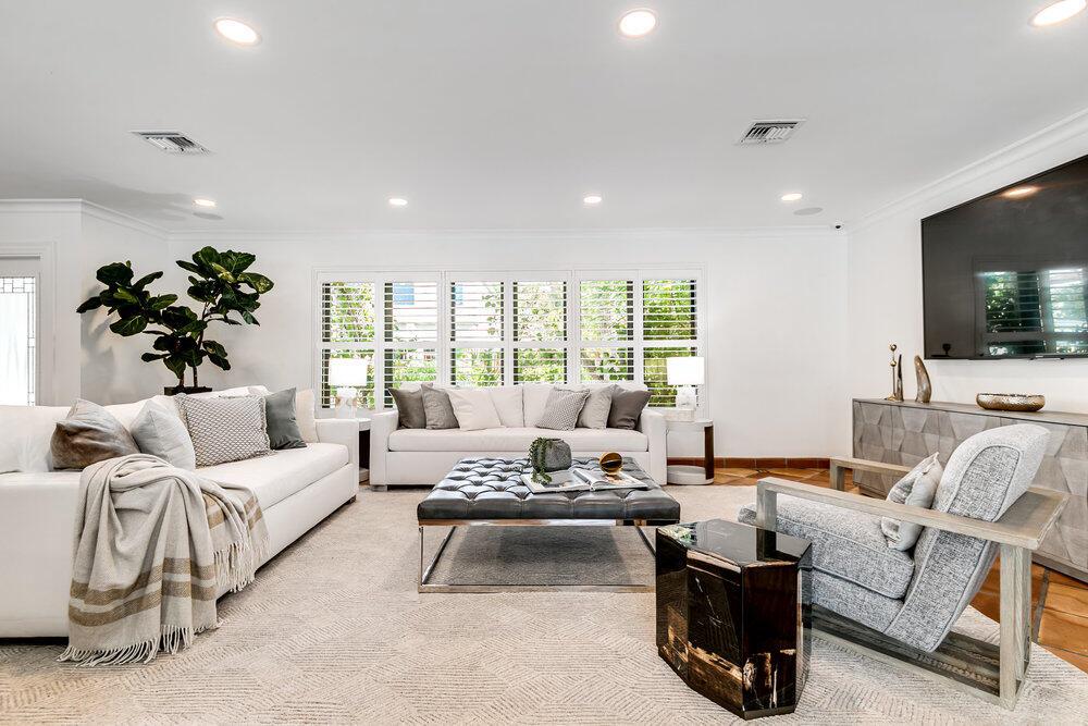 874 Hibiscus Street