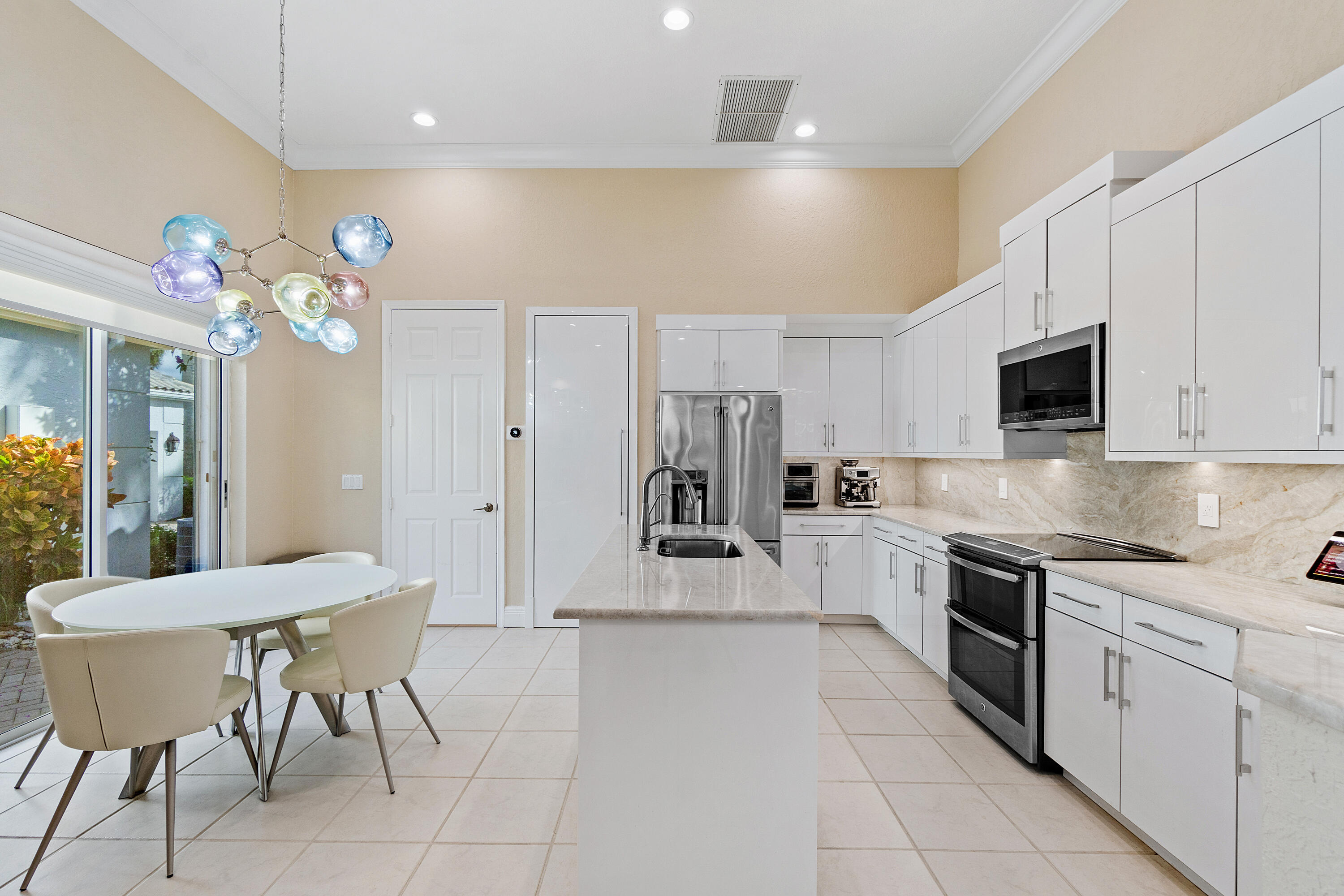 16137 Villa Vizcaya Place