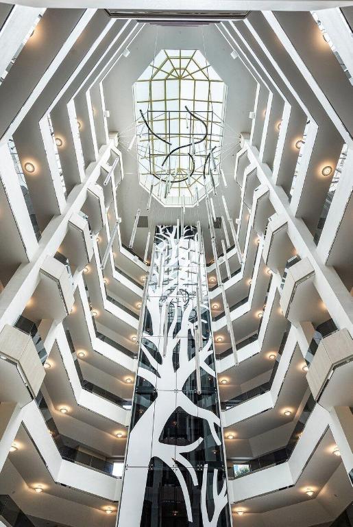 300 SE 5th Avenue Unit: 8080