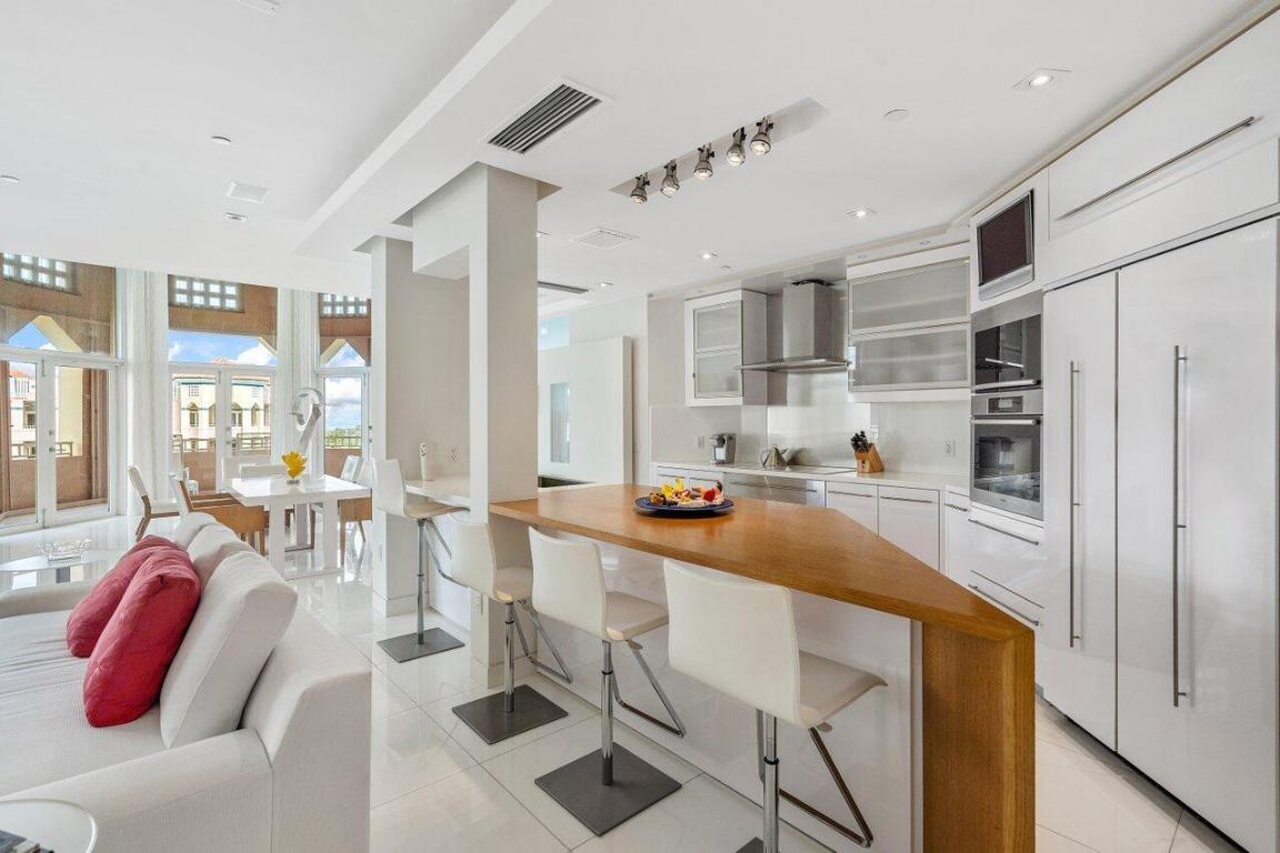 300 SE 5th Avenue Unit: 8080