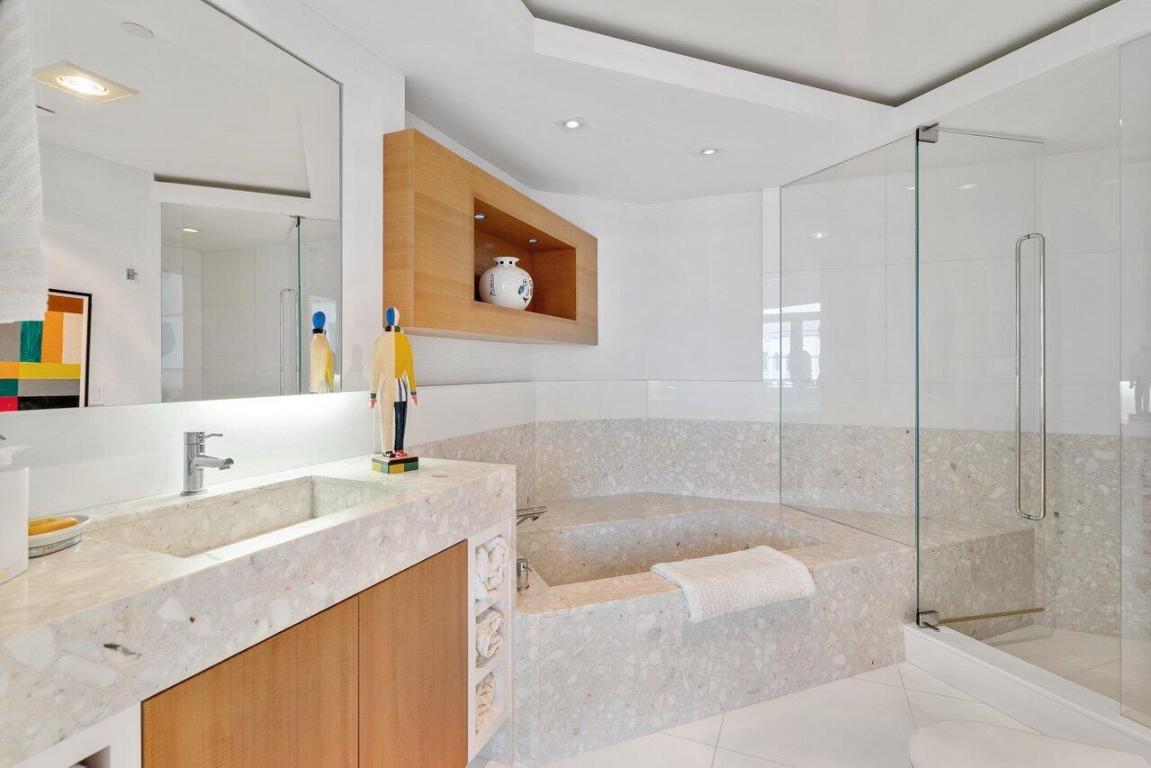 300 SE 5th Avenue Unit: 8080