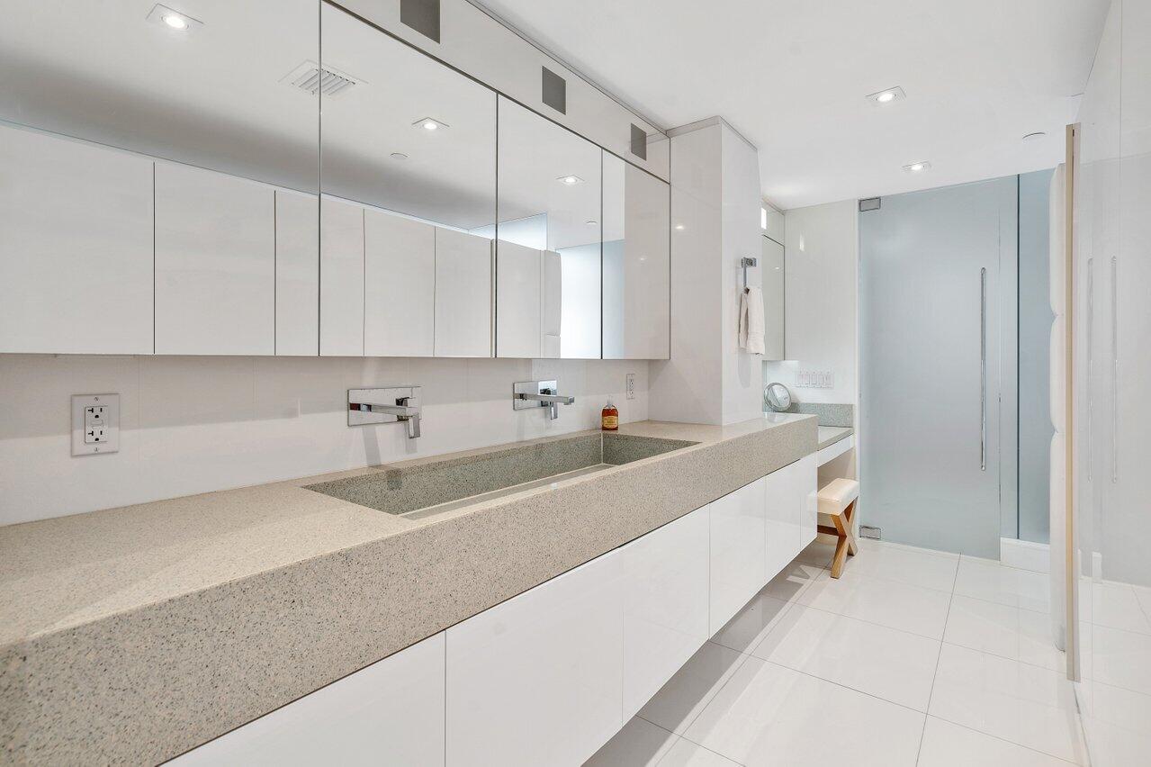 300 SE 5th Avenue Unit: 8080