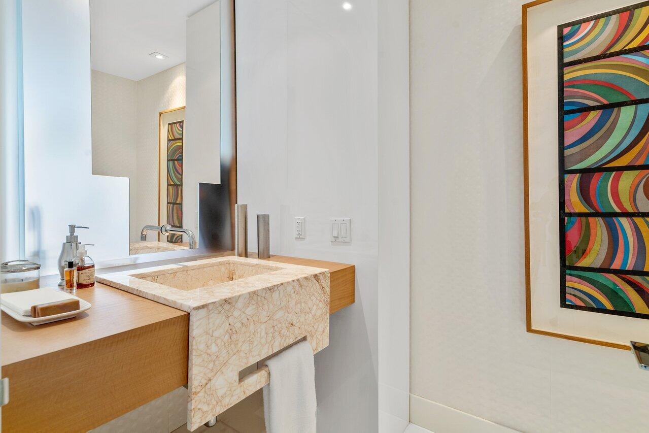 300 SE 5th Avenue Unit: 8080