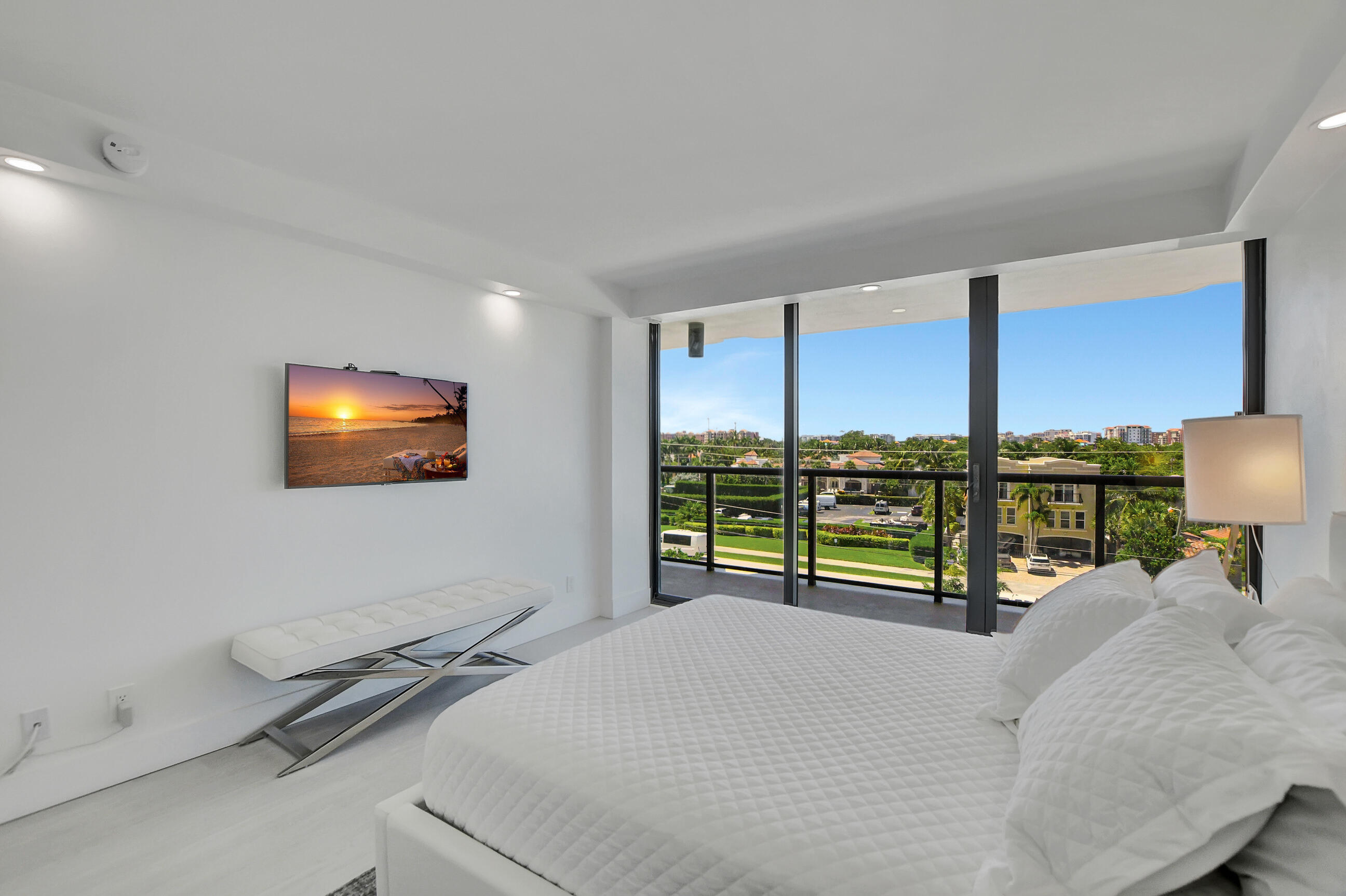 250 S Ocean Boulevard 3c