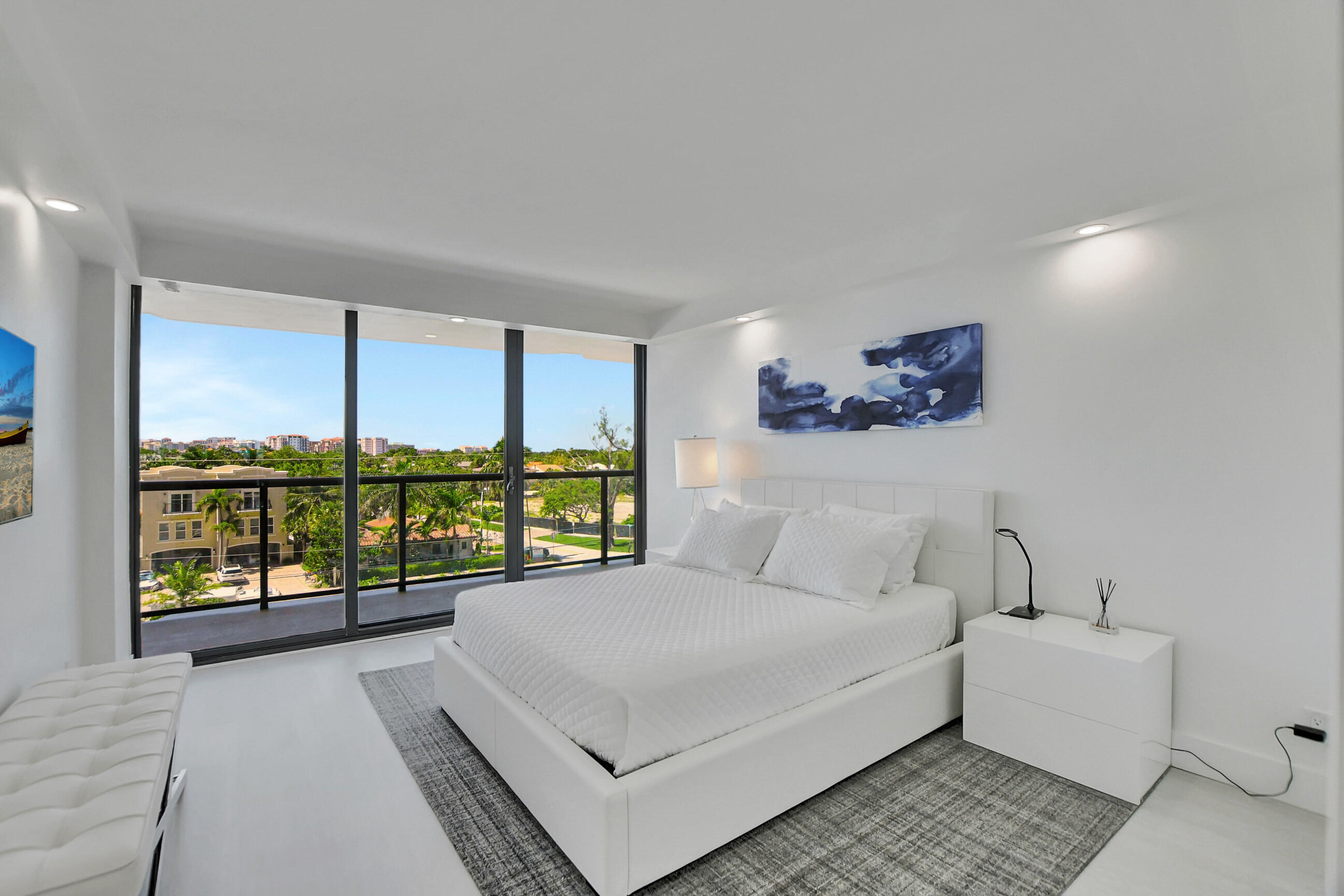 250 S Ocean Boulevard 3c