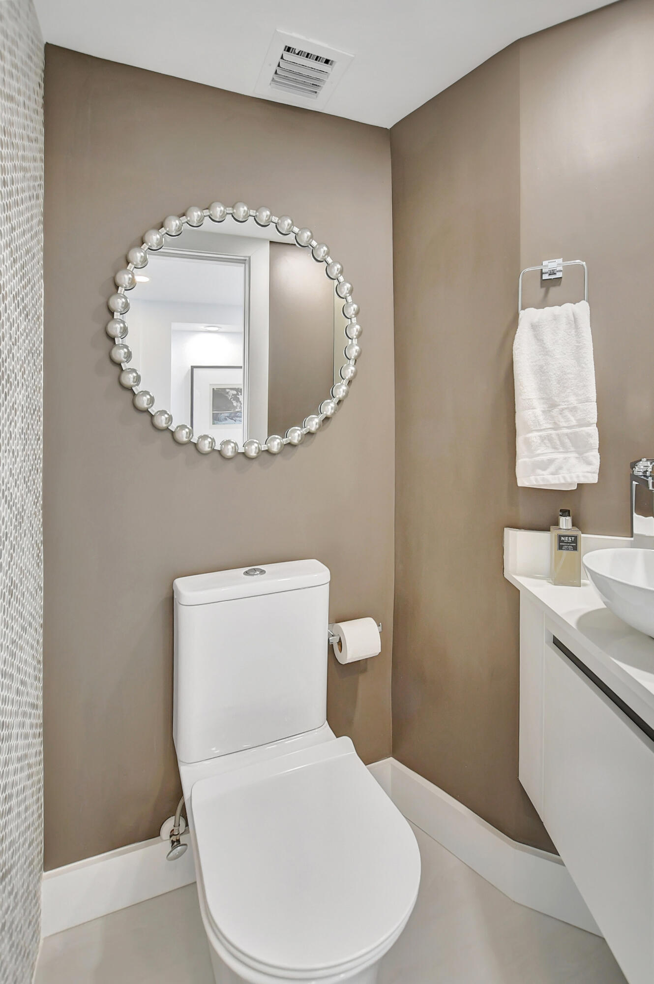 250 S Ocean Boulevard 3c