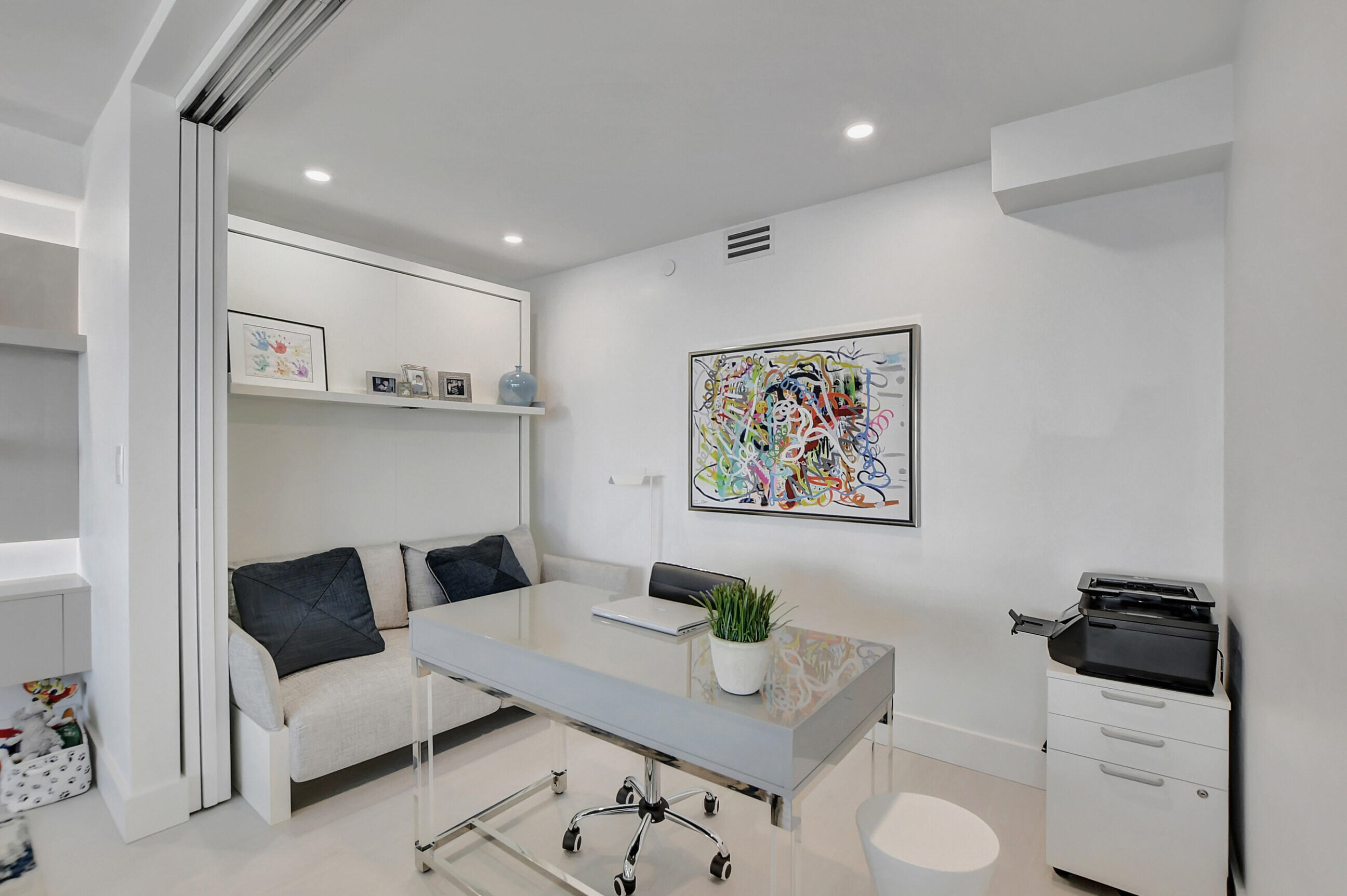 250 S Ocean Boulevard 3c