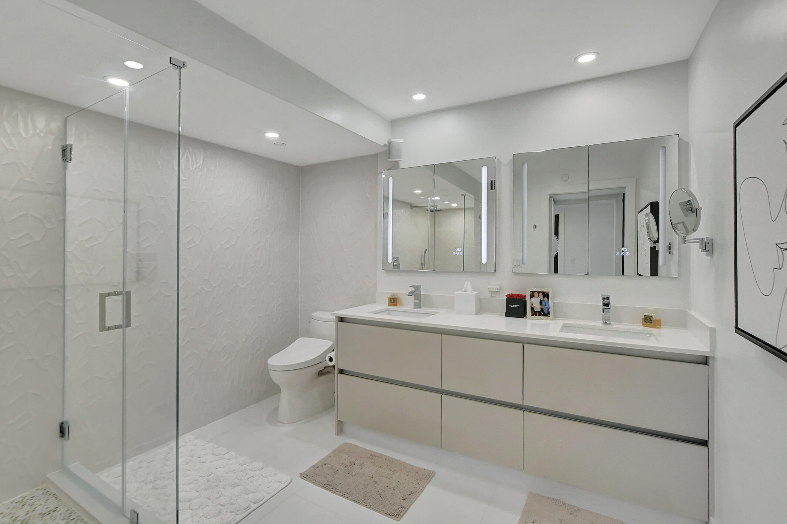250 S Ocean Boulevard 3c