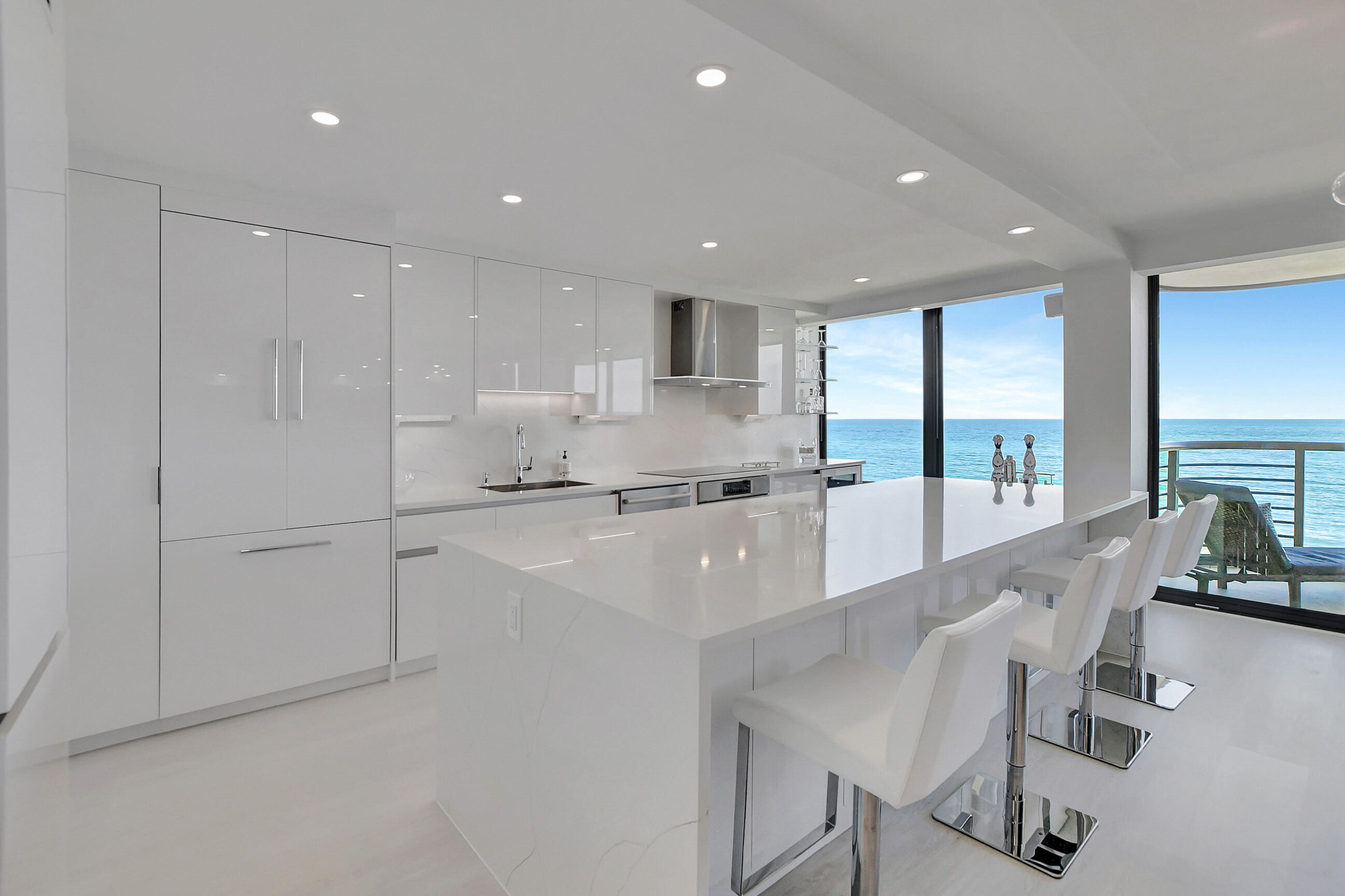 250 S Ocean Boulevard 3c