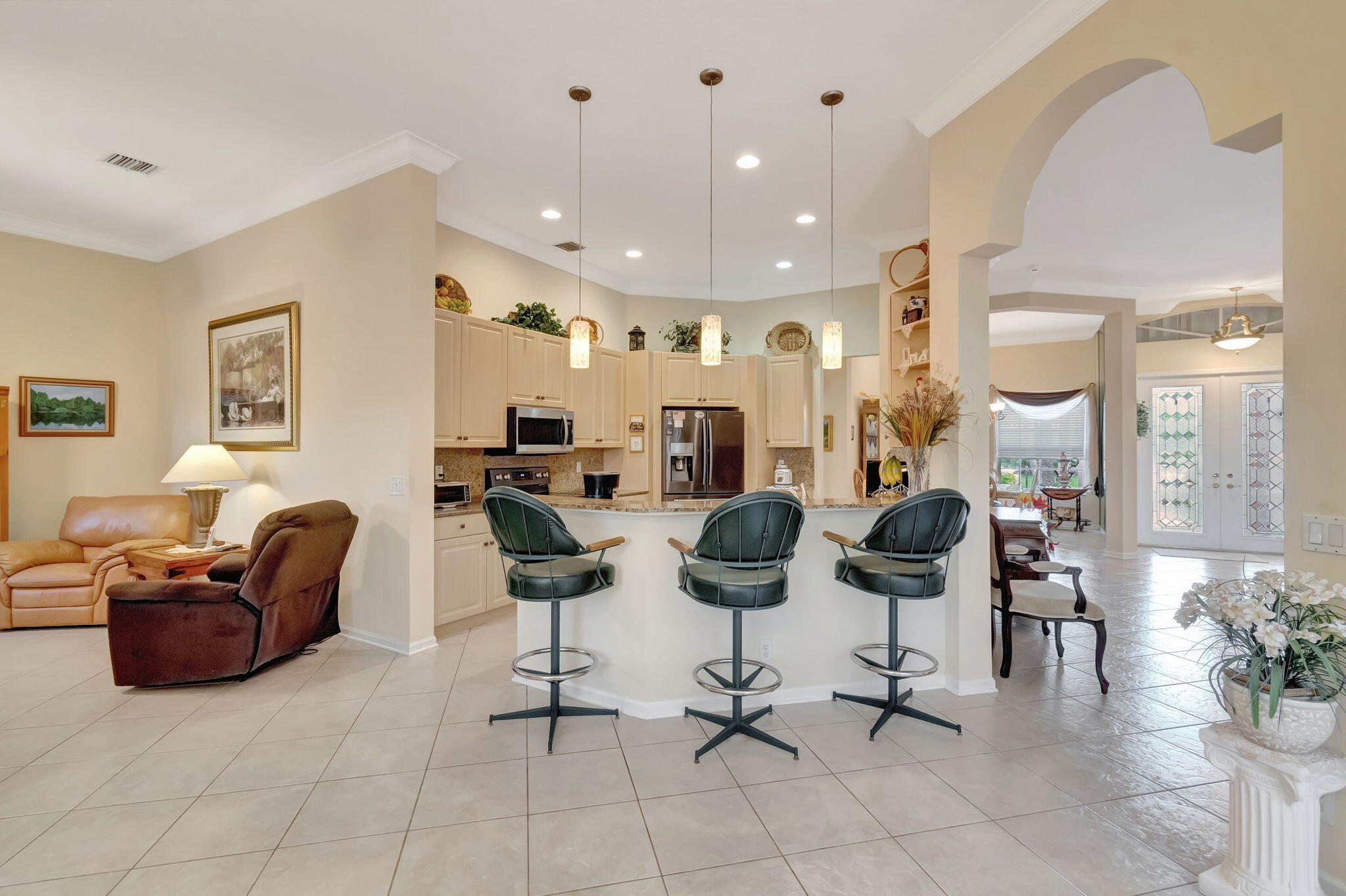 6546 Arno Way