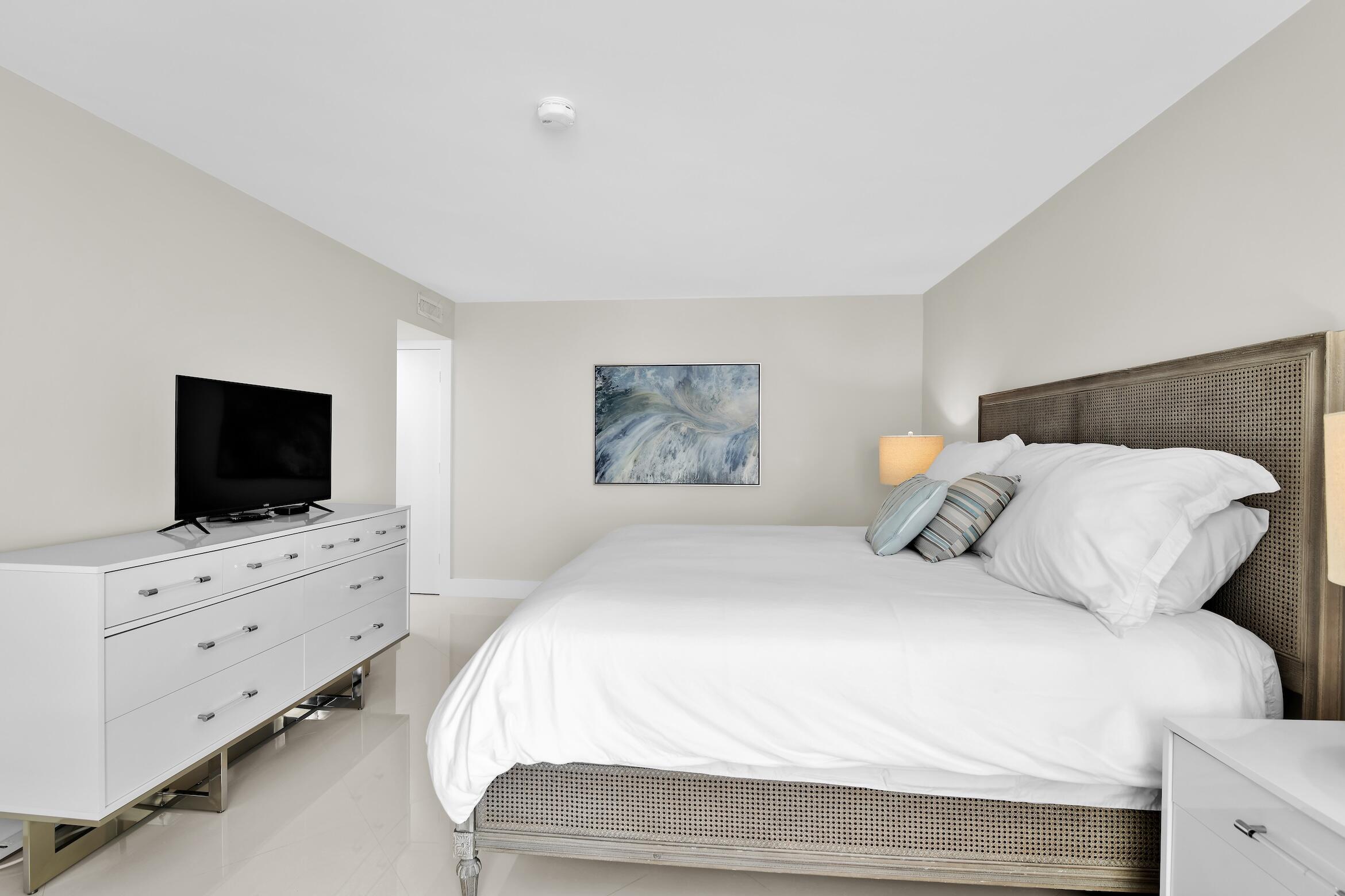 500 S Ocean Boulevard 1206