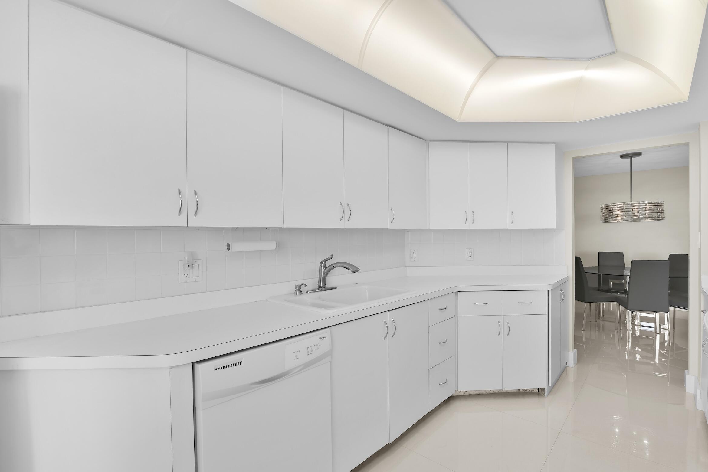 500 S Ocean Boulevard 1206