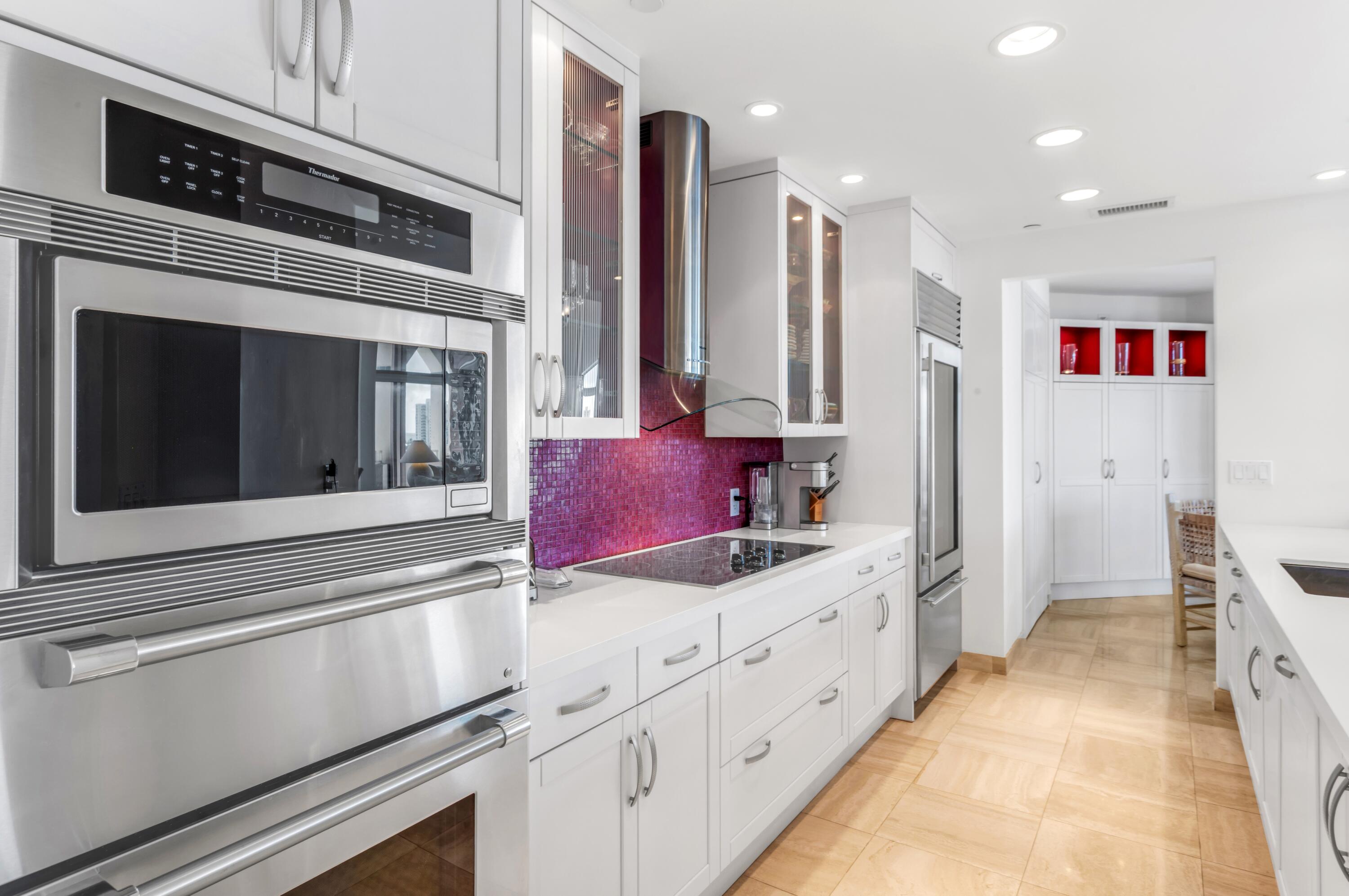300 SE 5th Avenue 8060