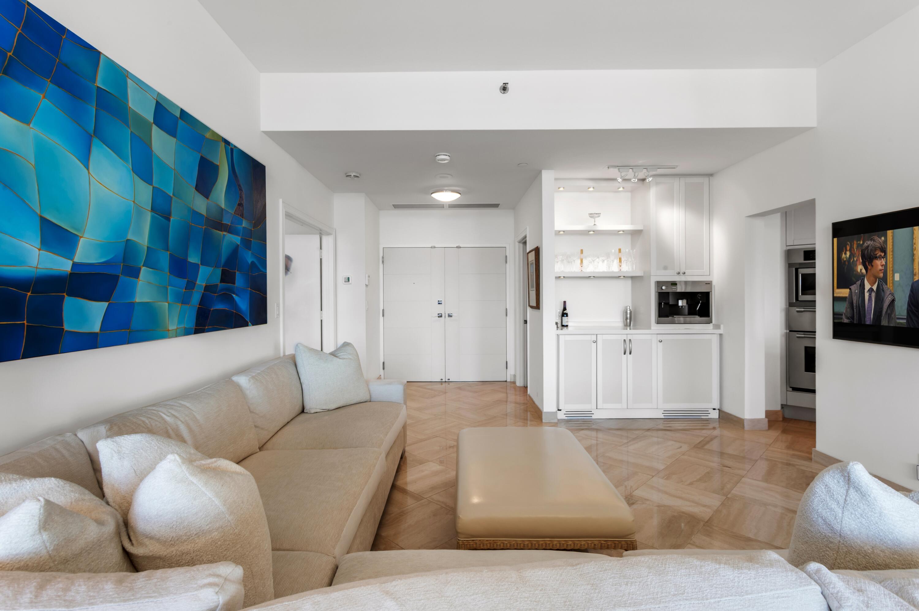 300 SE 5th Avenue 8060