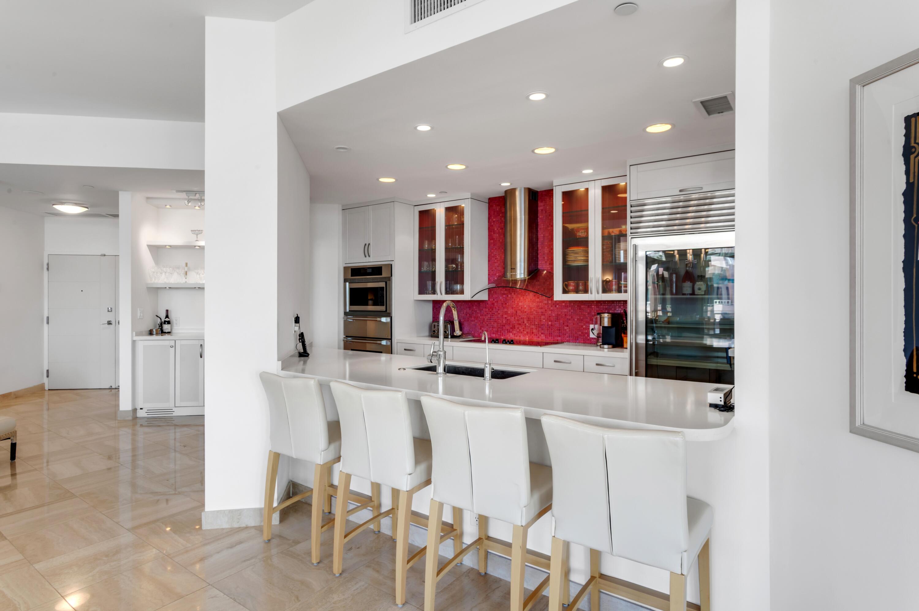 300 SE 5th Avenue 8060