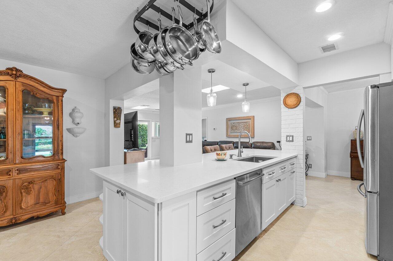 1041 SW 7th Street