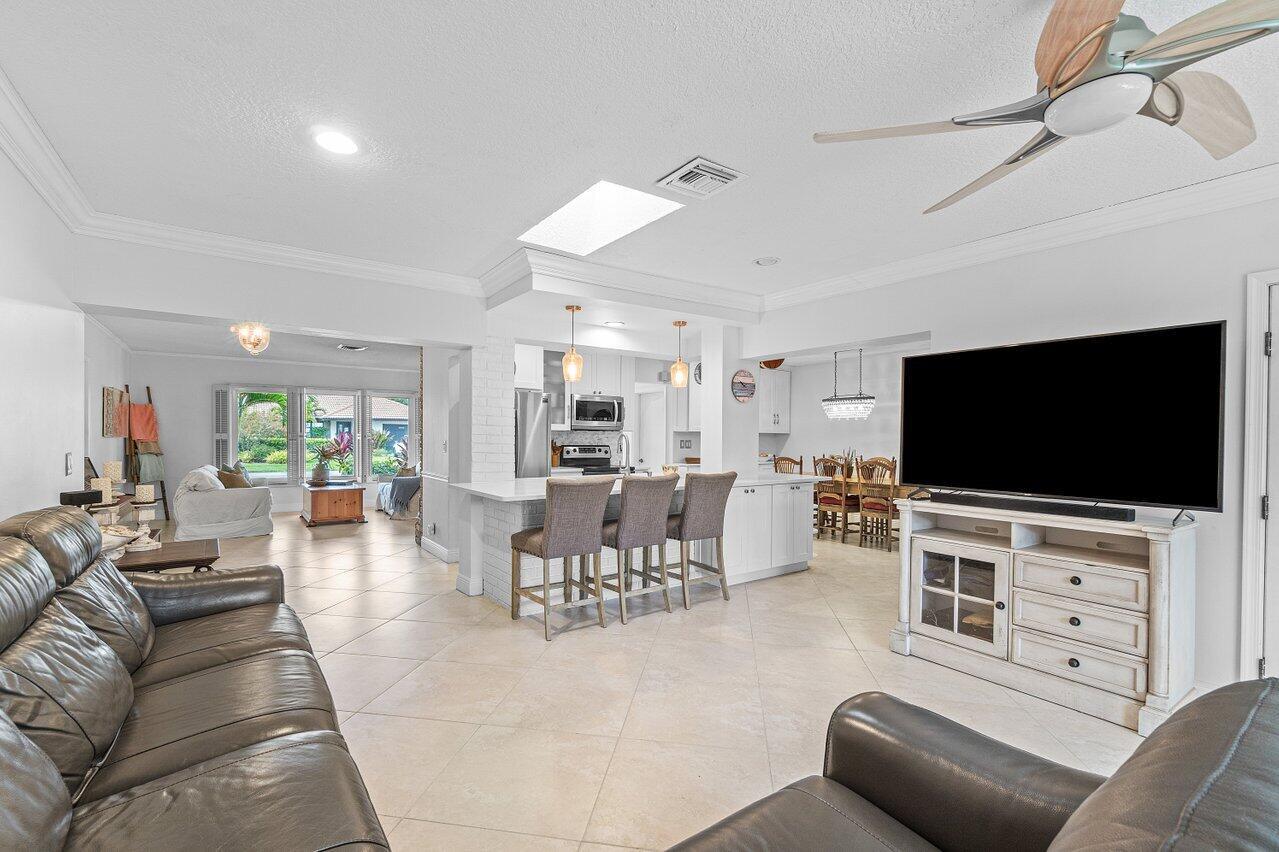 1041 SW 7th Street