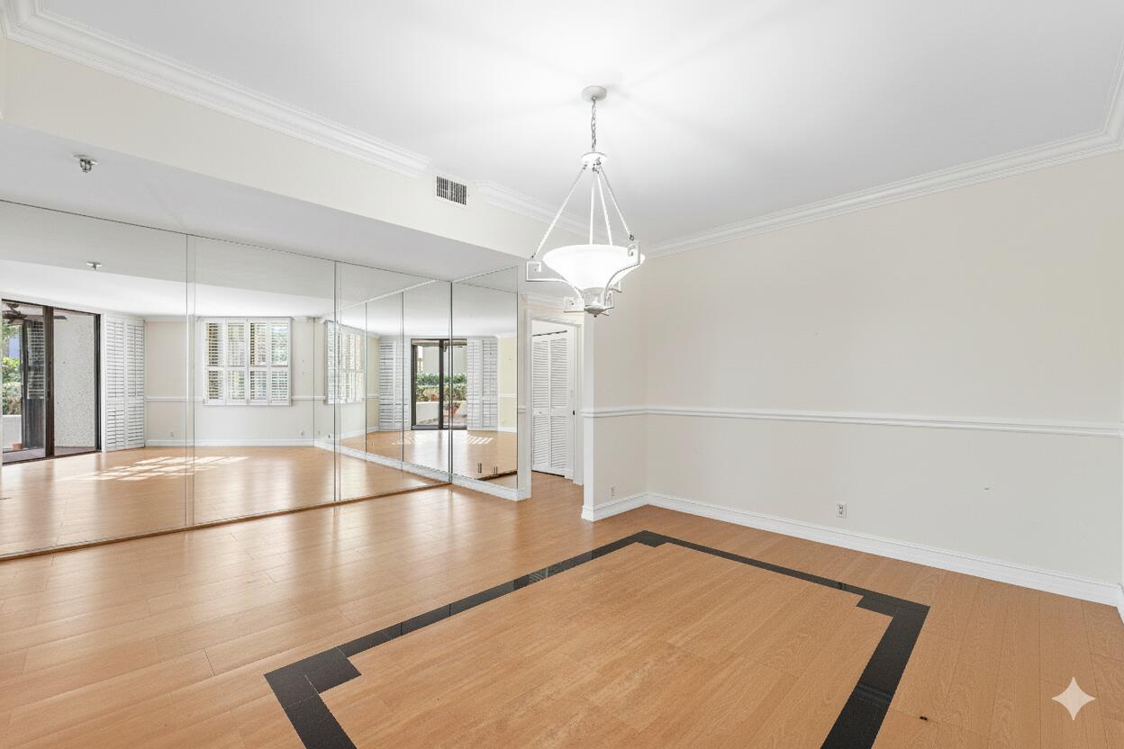 1155 Hillsboro Mile 109