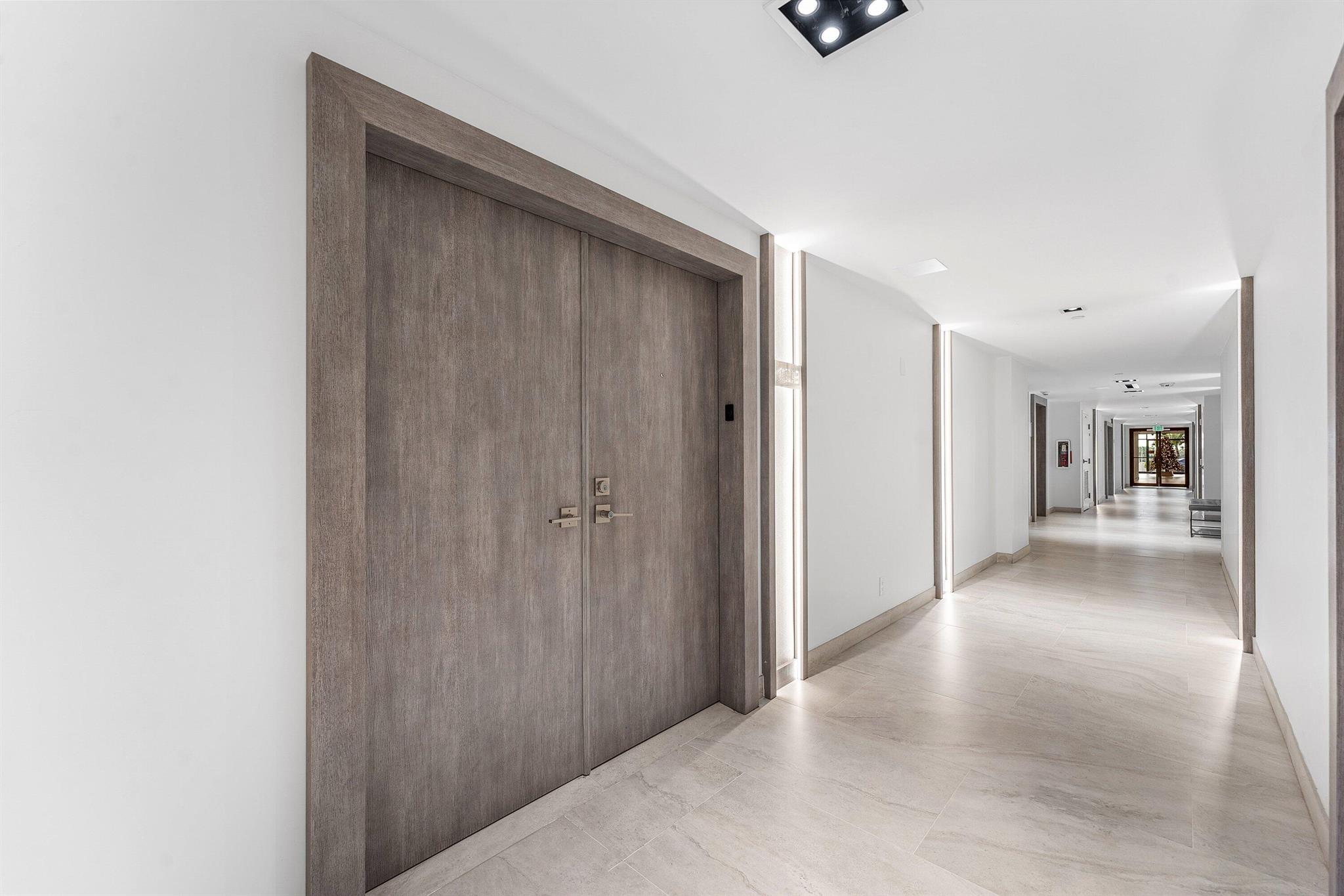 1155 Hillsboro Mile 109