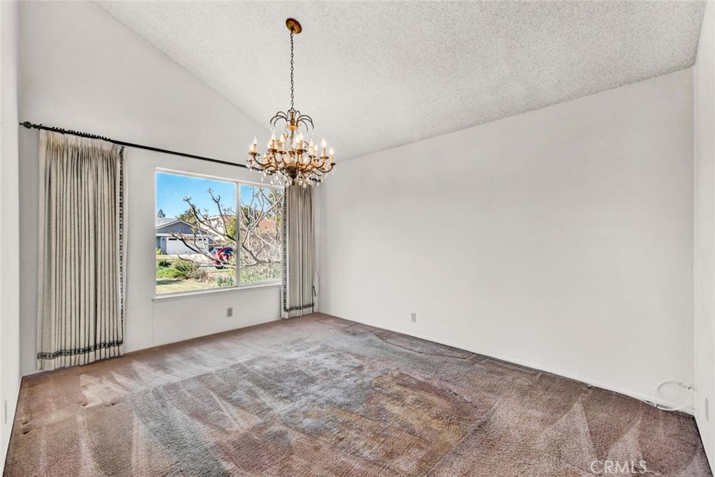 3121 S Sycamore Street