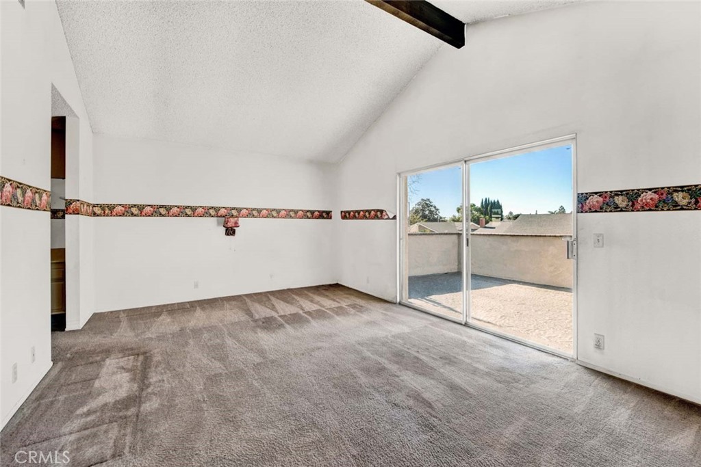 3121 S Sycamore Street