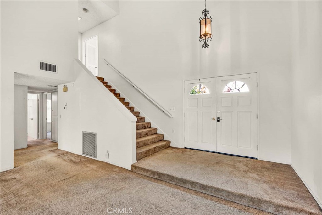 3121 S Sycamore Street