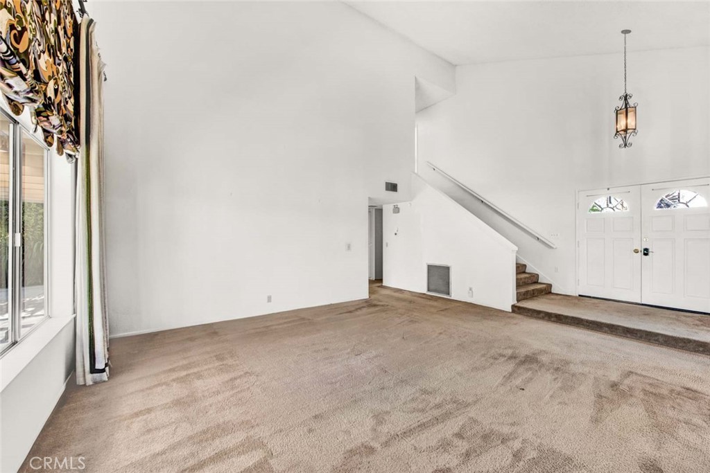 3121 S Sycamore Street