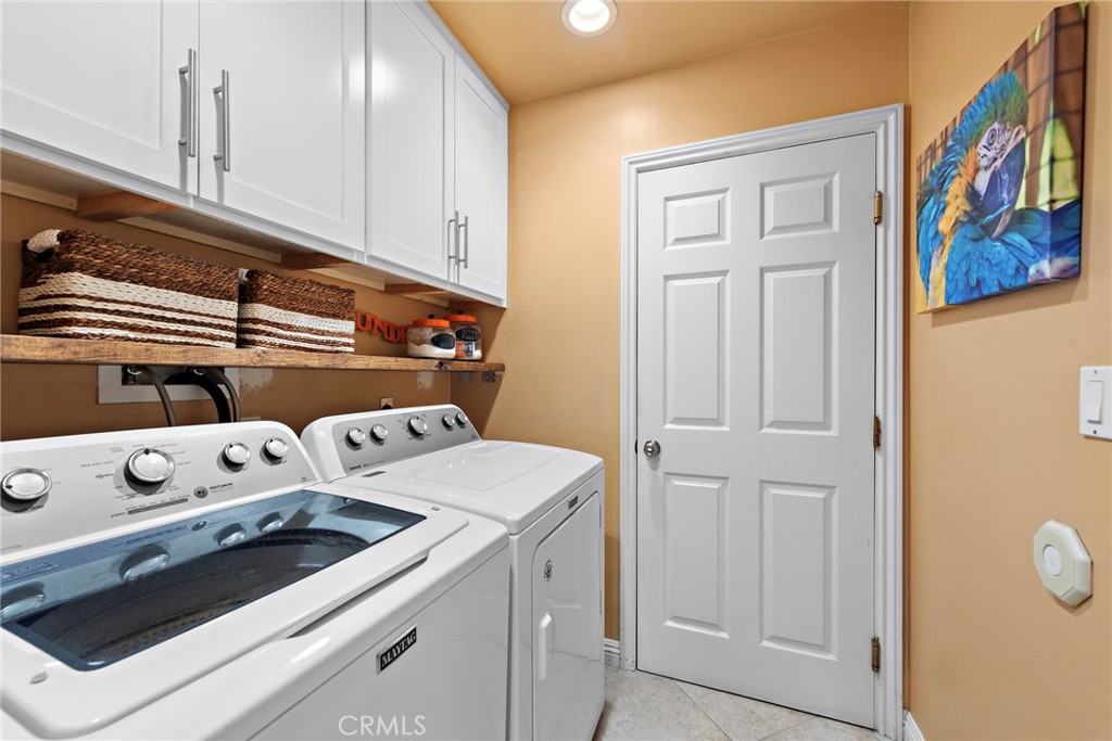 18439 Colville Street