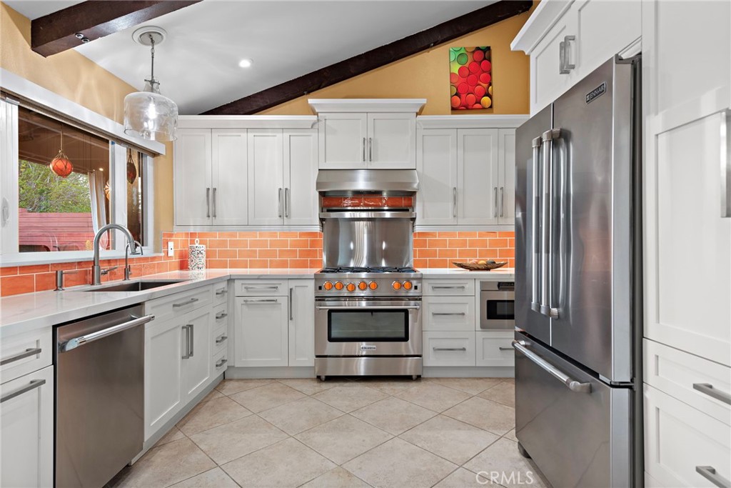 18439 Colville Street