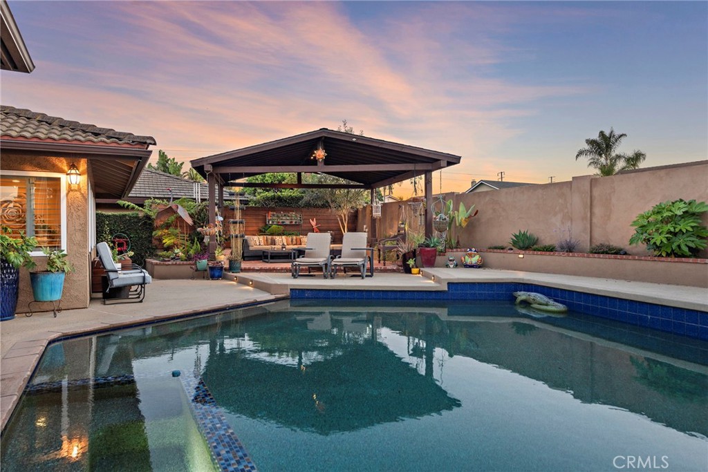 18439 Colville Street