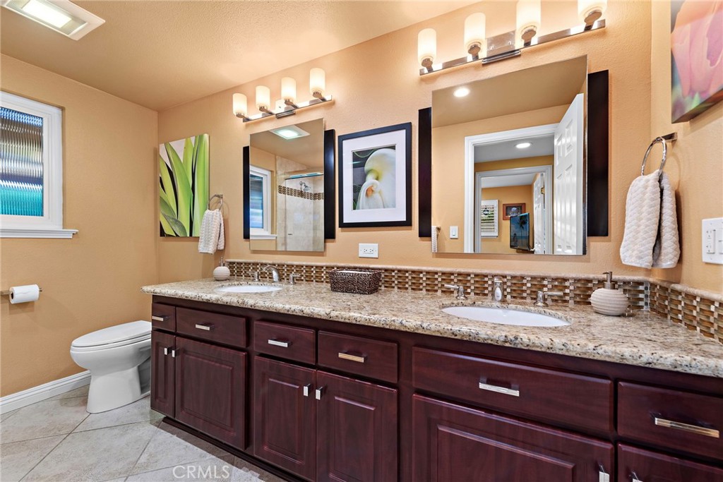 18439 Colville Street